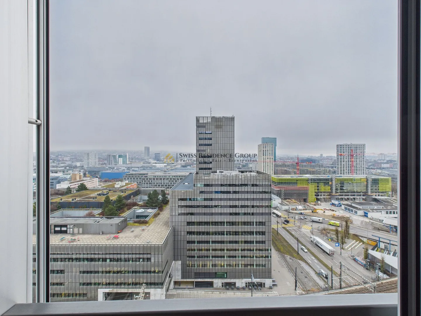 In alto a Zurigo Ovest - 3,5 stanze al 17° piano - Foto 16 di 17