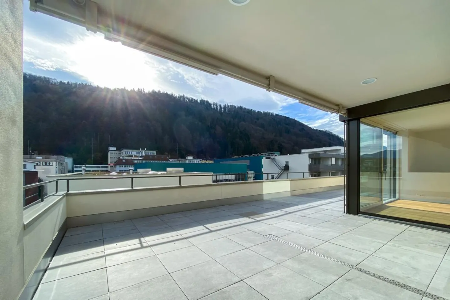 Bellissimo attico di 3,5 stanze nell'area Medici - Foto 1 di 11