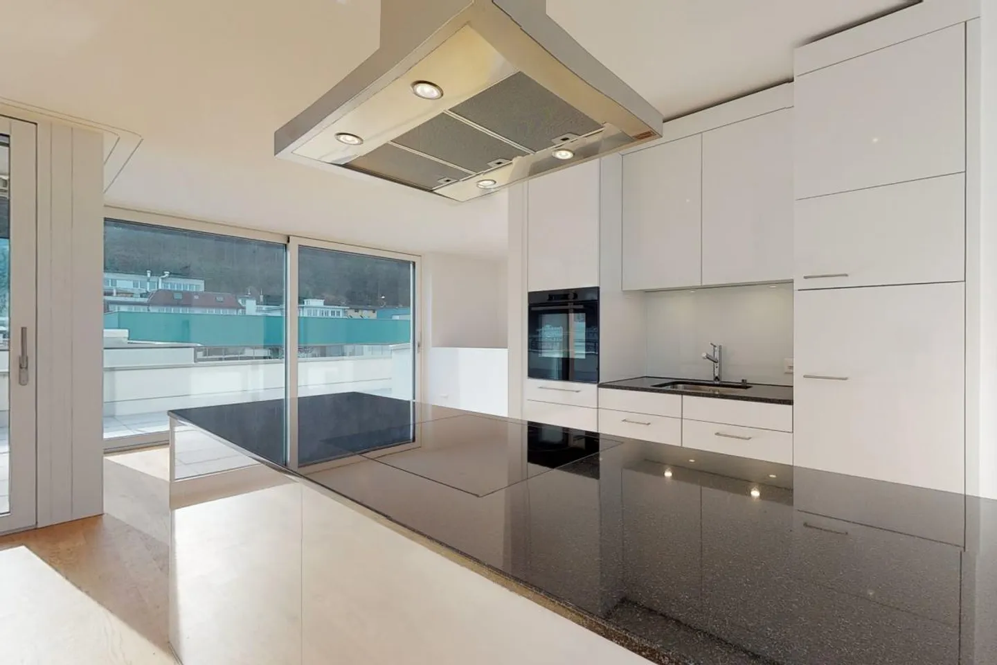 Bellissimo attico di 3,5 stanze nell'area Medici - Foto 9 di 11