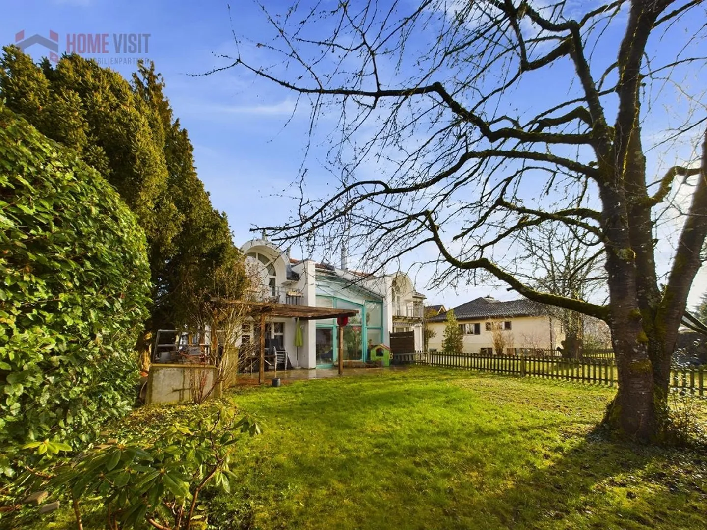 Maison familiale avec revenu locatif - Photo 9 sur 16