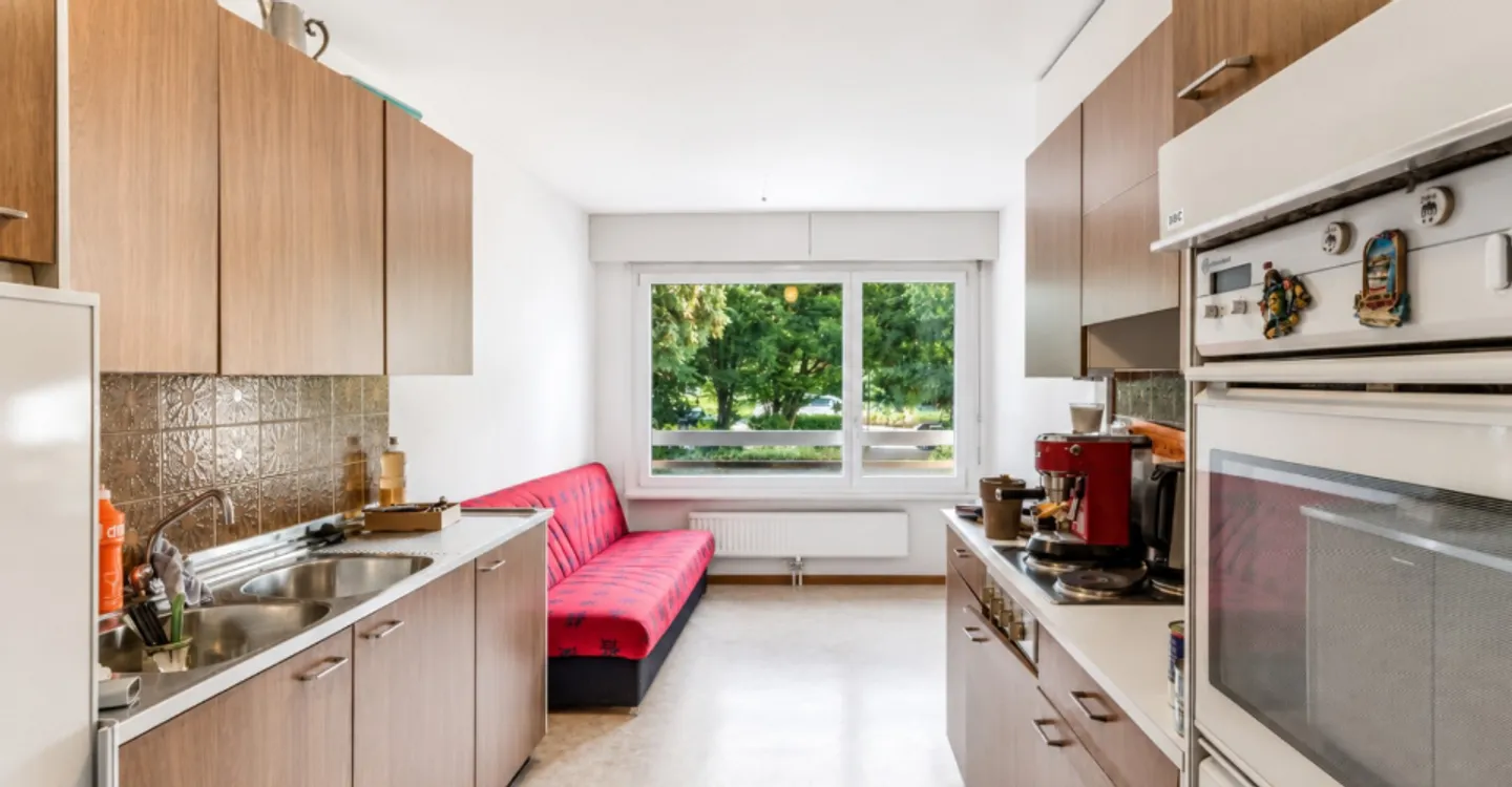 Appartement lumineux avec potentiel - Photo 4 sur 8
