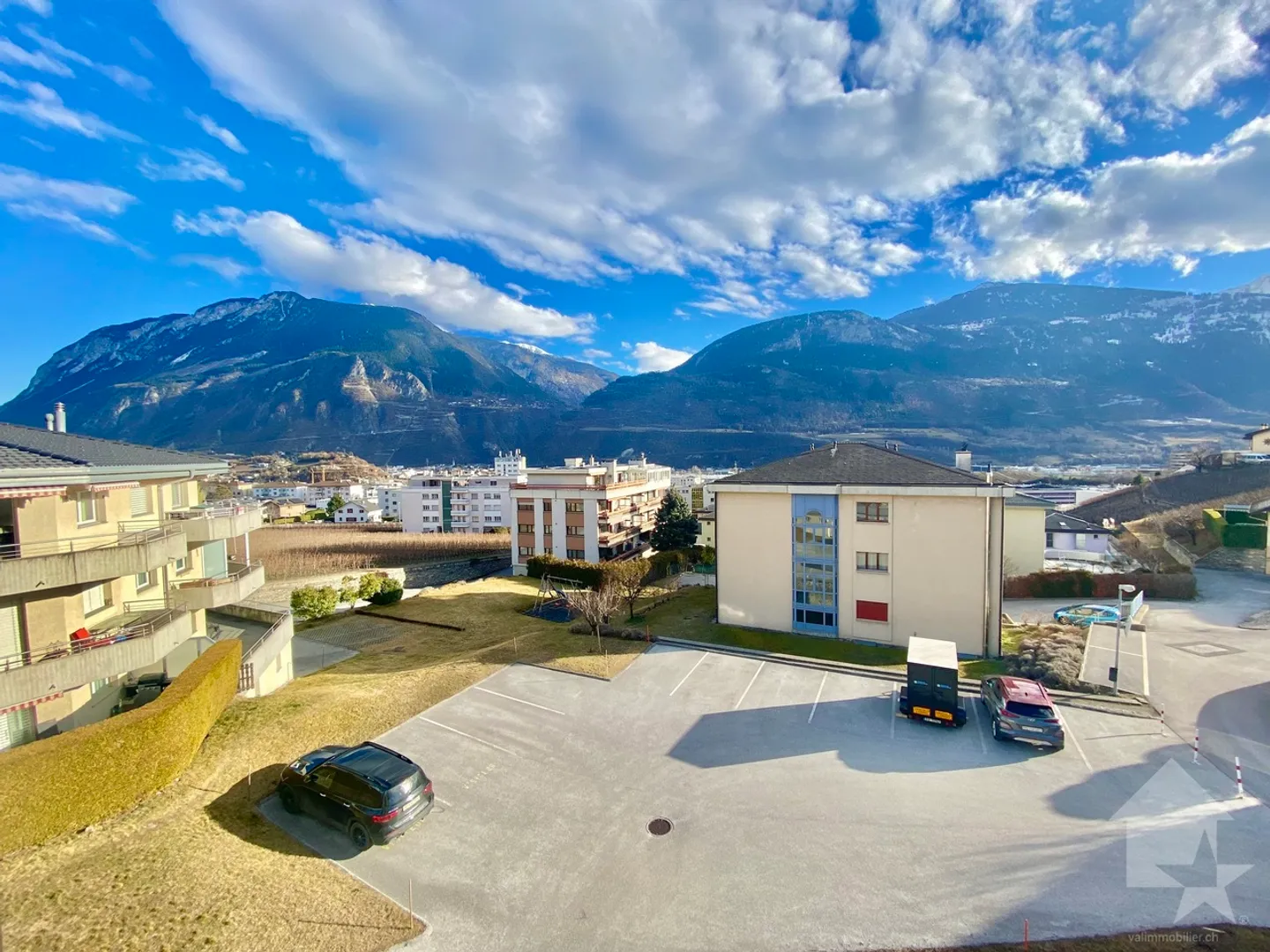 Magnificent penthouse apartment near the center, garage, park and view! - Photo 16 of 19