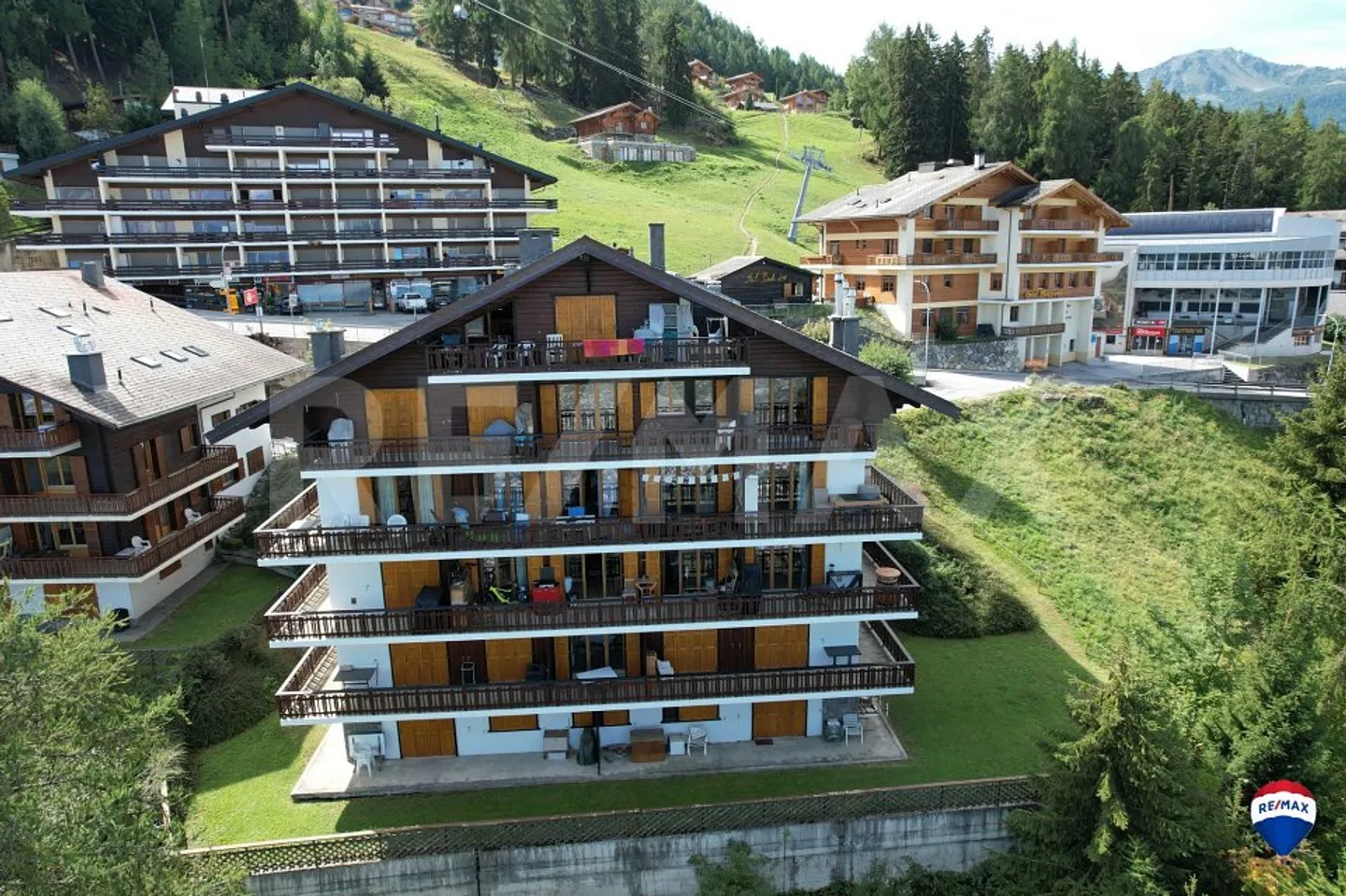 Incantevole Chalet Svizzero - Foto 1 di 13