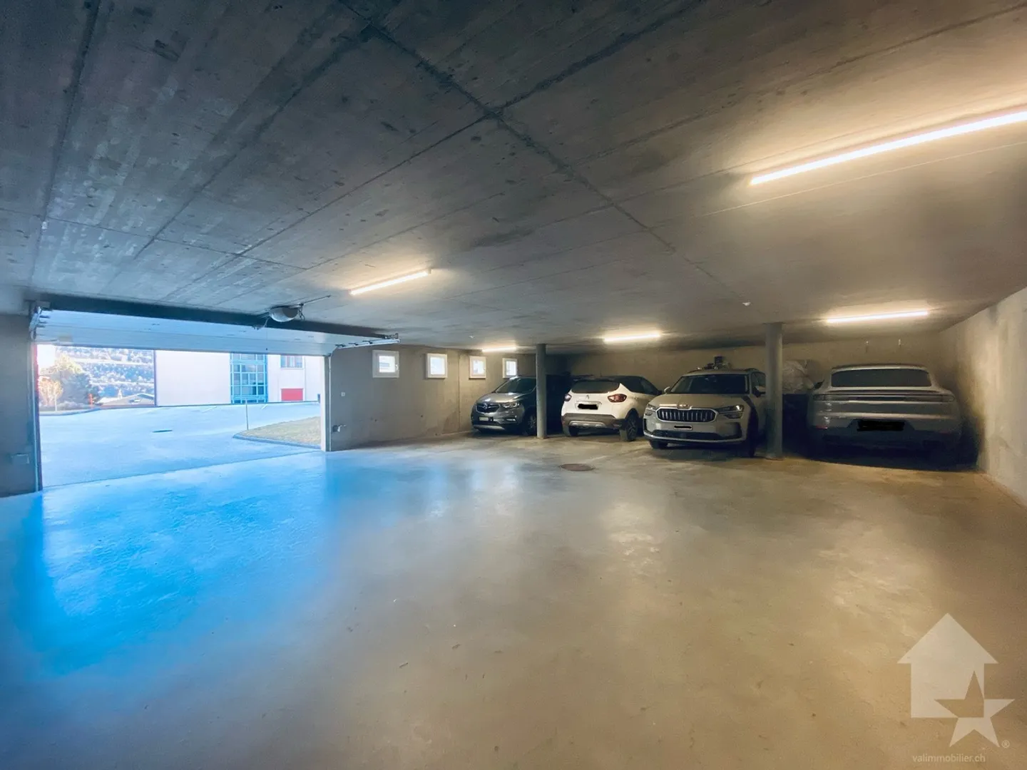 Magnificent penthouse apartment near the center, garage, park and view! - Photo 17 of 19