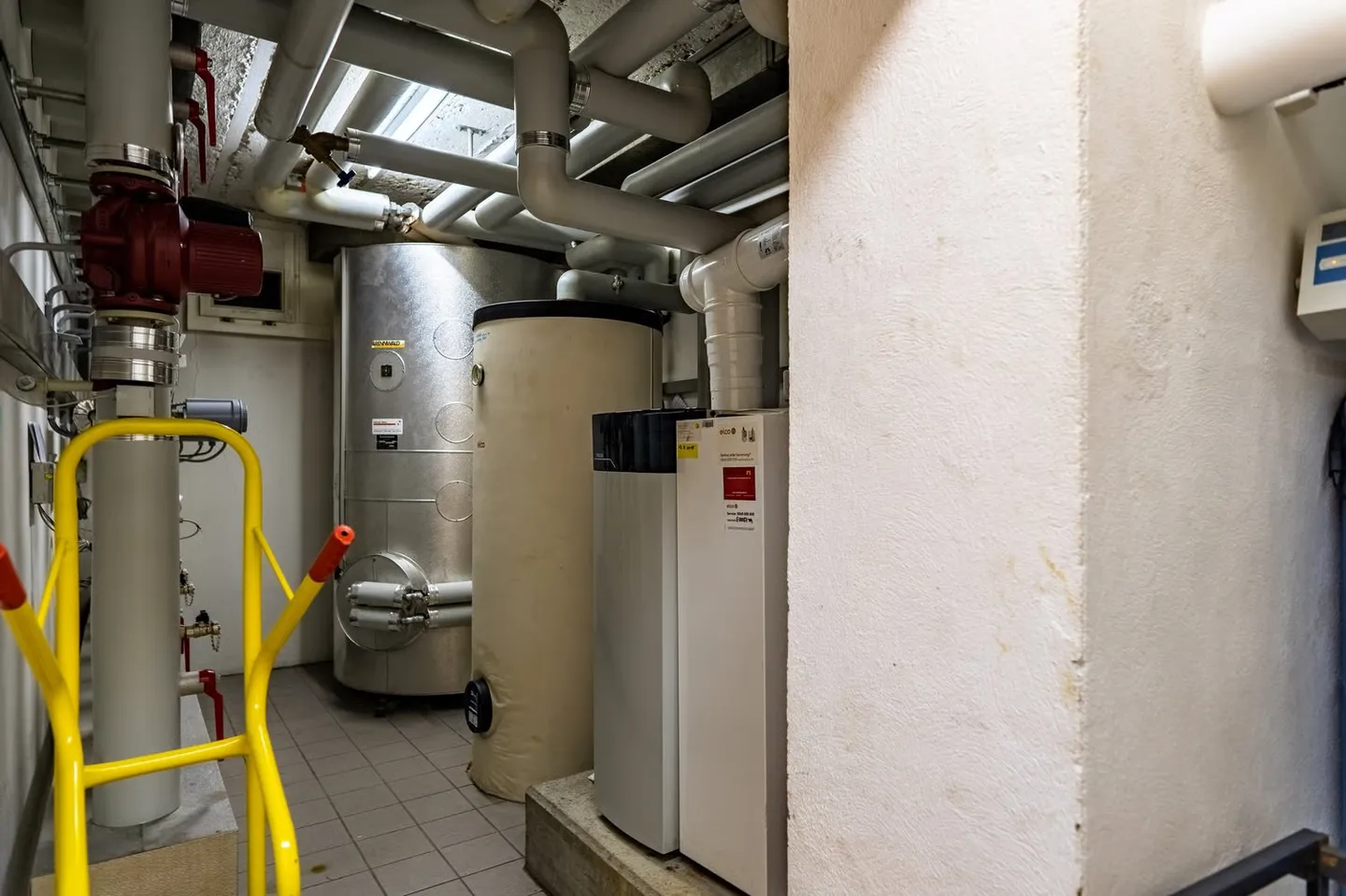 Restaurant pour locataire innovant, dans un emplacement ensoleillé et central - Photo 23 sur 28