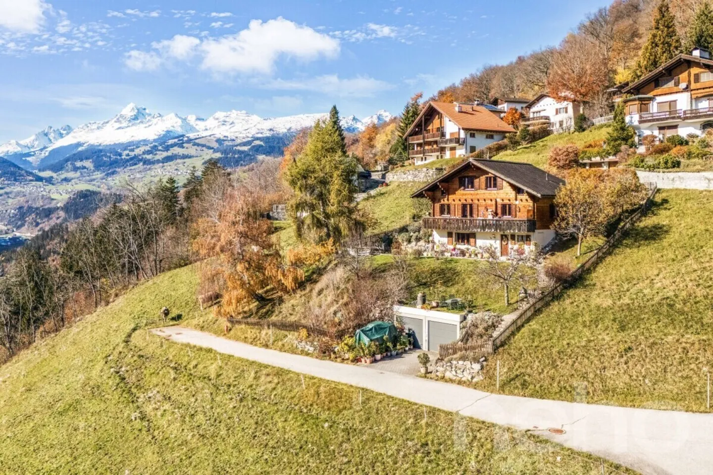 Charming chalet with incomparable views in Ruschein GR - Photo 1 of 12