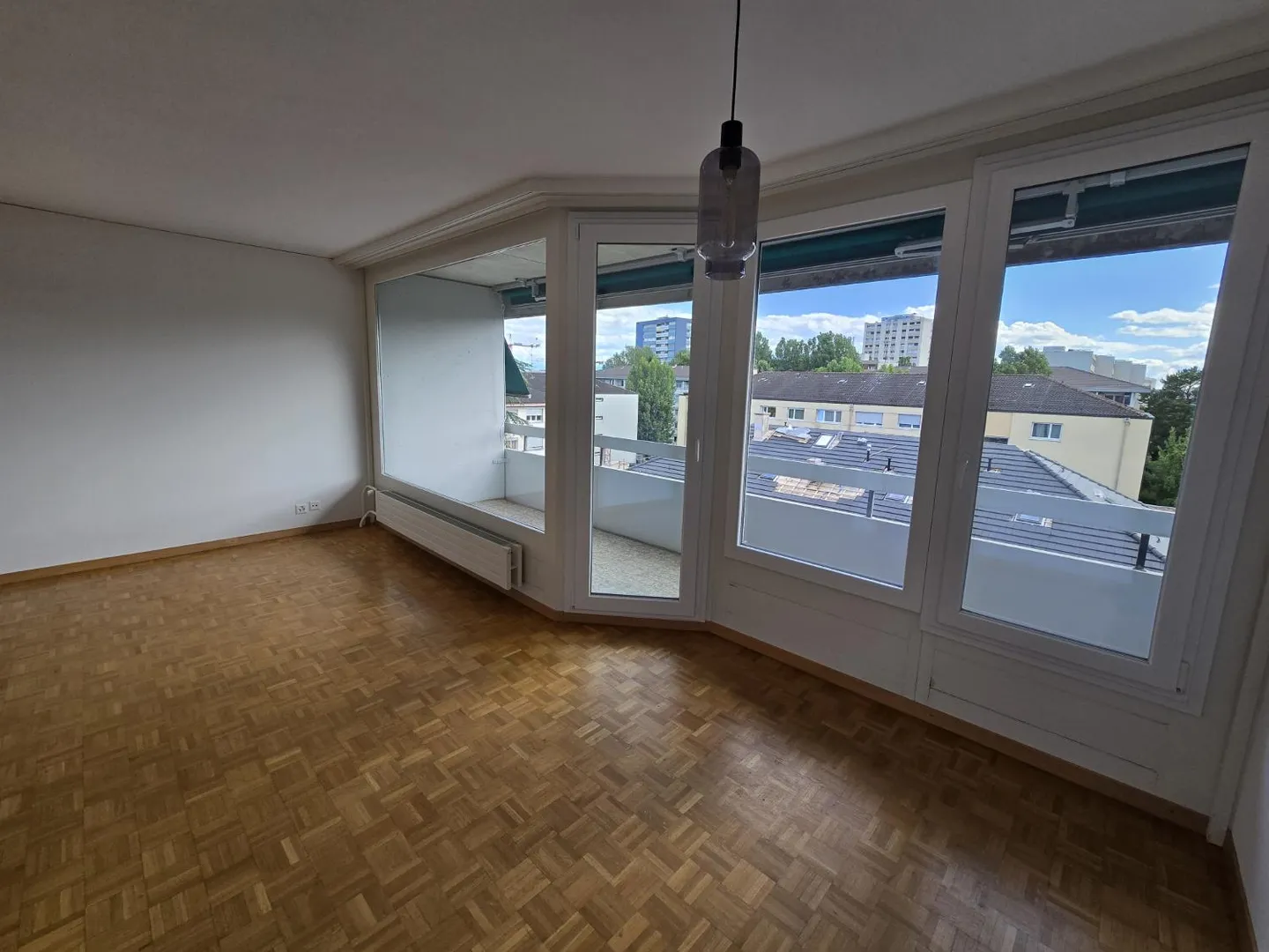 Studio Rénové dans Quartier Calme - Photo 5 sur 9
