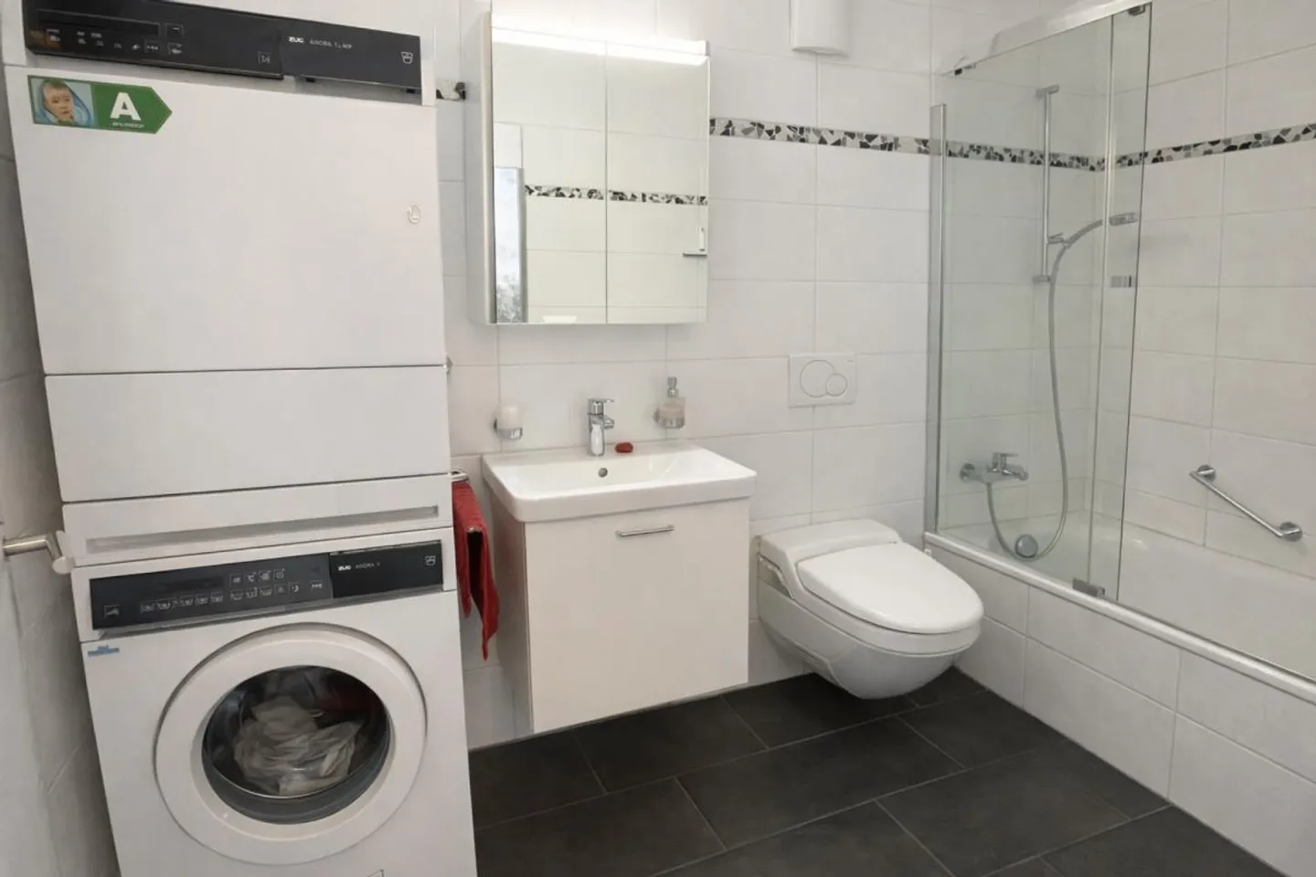 3.5-Zimmer-Attikawohnung mit beeindruckender 115 m² Terrasse & herrlicher Aussicht - Foto 10 di 12