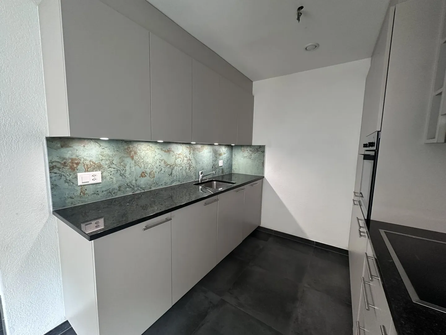 Beautiful modern 4.5-room apartment on the 1st floor - Rue de l'Épervier 3A, Cernier - Photo 1 of 14