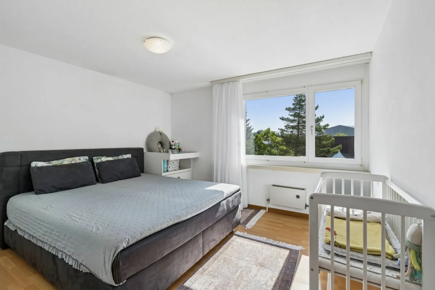 Appartement Charmant avec Vue sur Montagne - Photo 5 sur 13