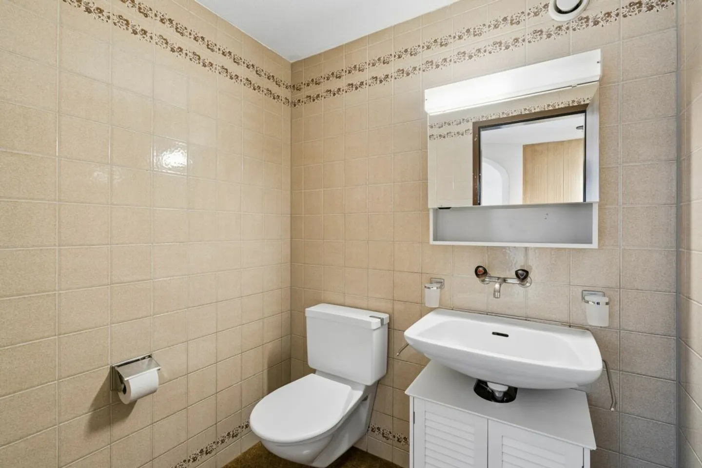 Appartement Charmant avec Vue sur Montagne - Photo 8 sur 13