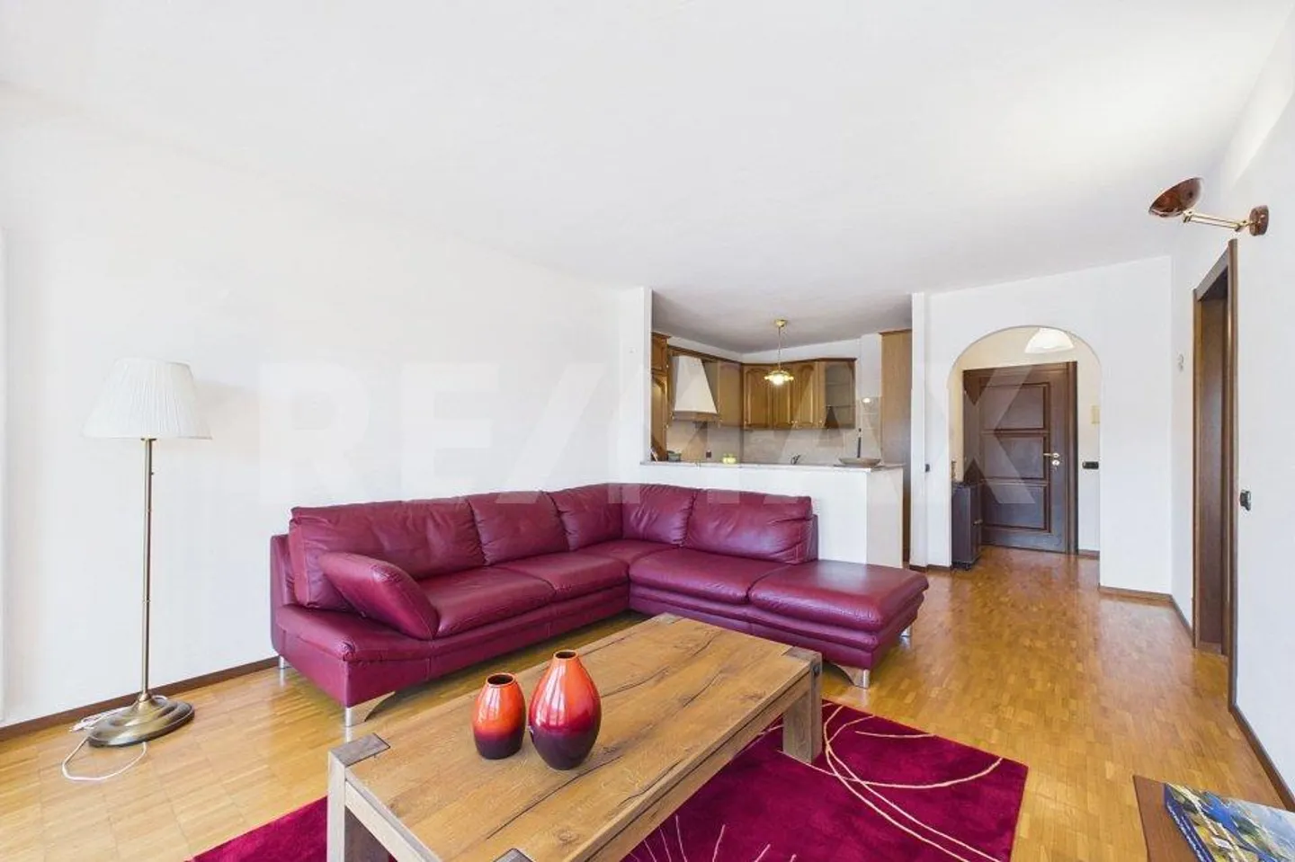 Appartement spacieux et ensoleillé de 2,5 pièces à Caslano - Photo 2 sur 13