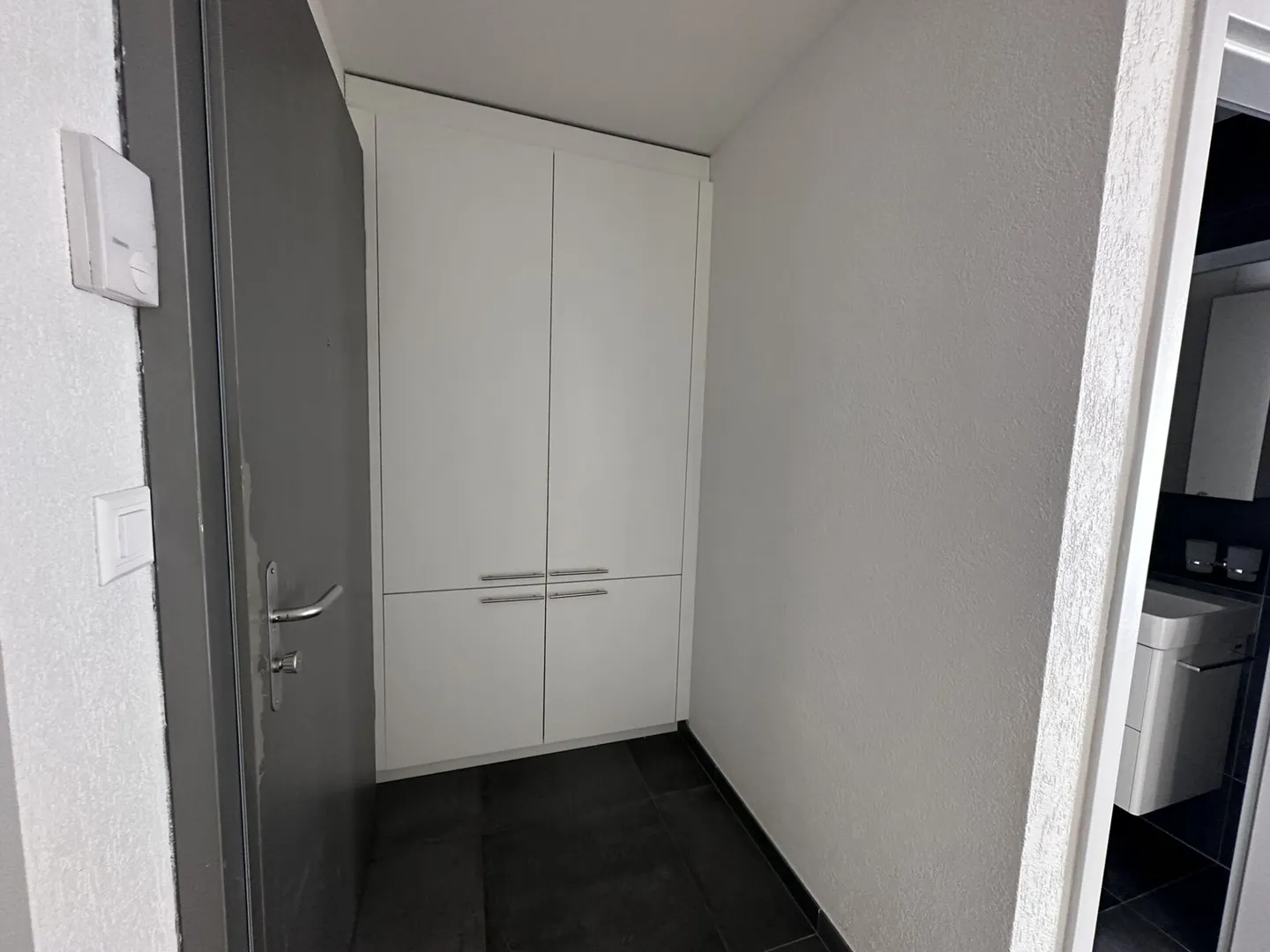 Beautiful modern 4.5-room apartment on the 1st floor - Rue de l'Épervier 3A, Cernier - Photo 11 of 14