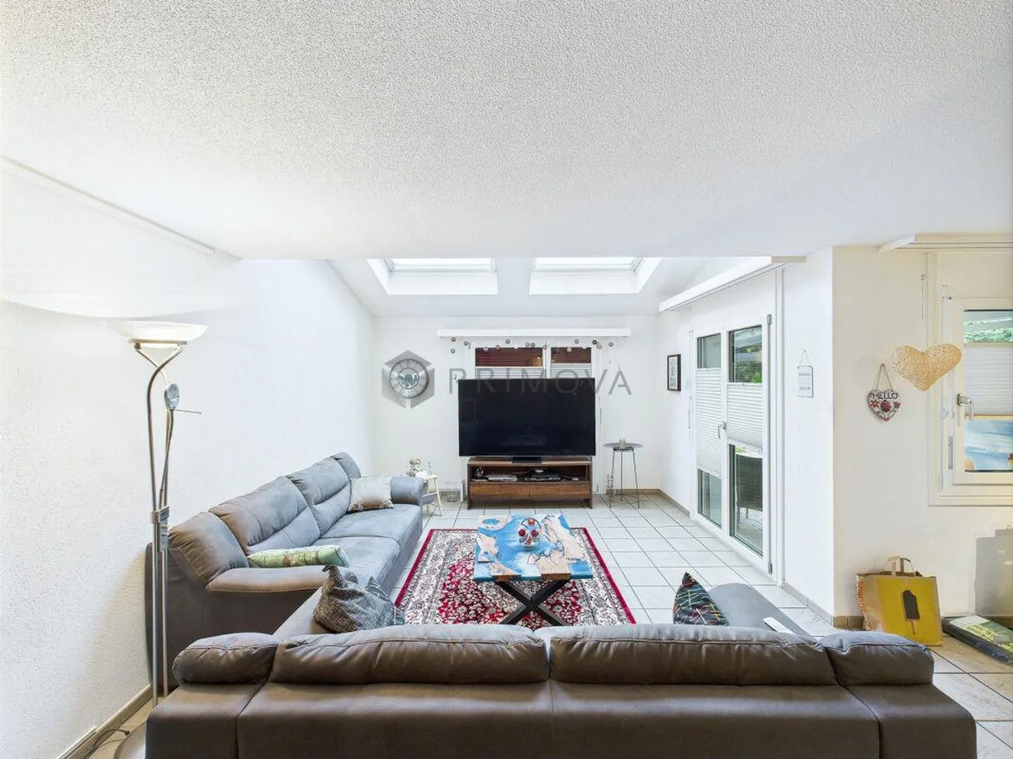 Unico casa familiare semi-indipendente ti aspetta! - Foto 2 di 21
