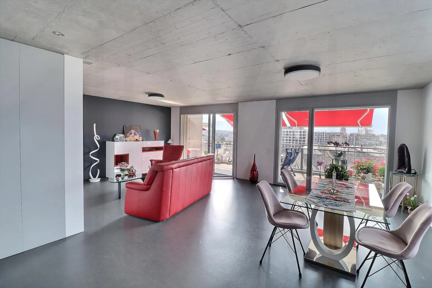 Prächtiges 3.5-Zimmer-Attikapartment im Herzen von Bulle mit Blick auf die Préalpes - Foto 10 von 11