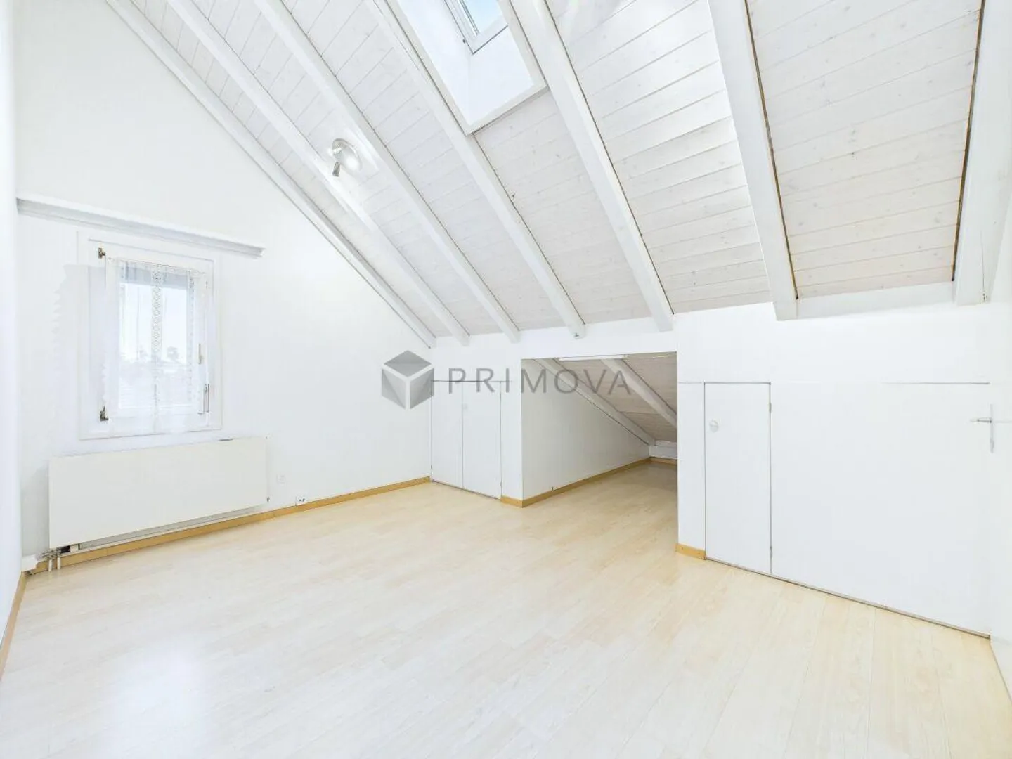 Unico casa familiare semi-indipendente ti aspetta! - Foto 9 di 21