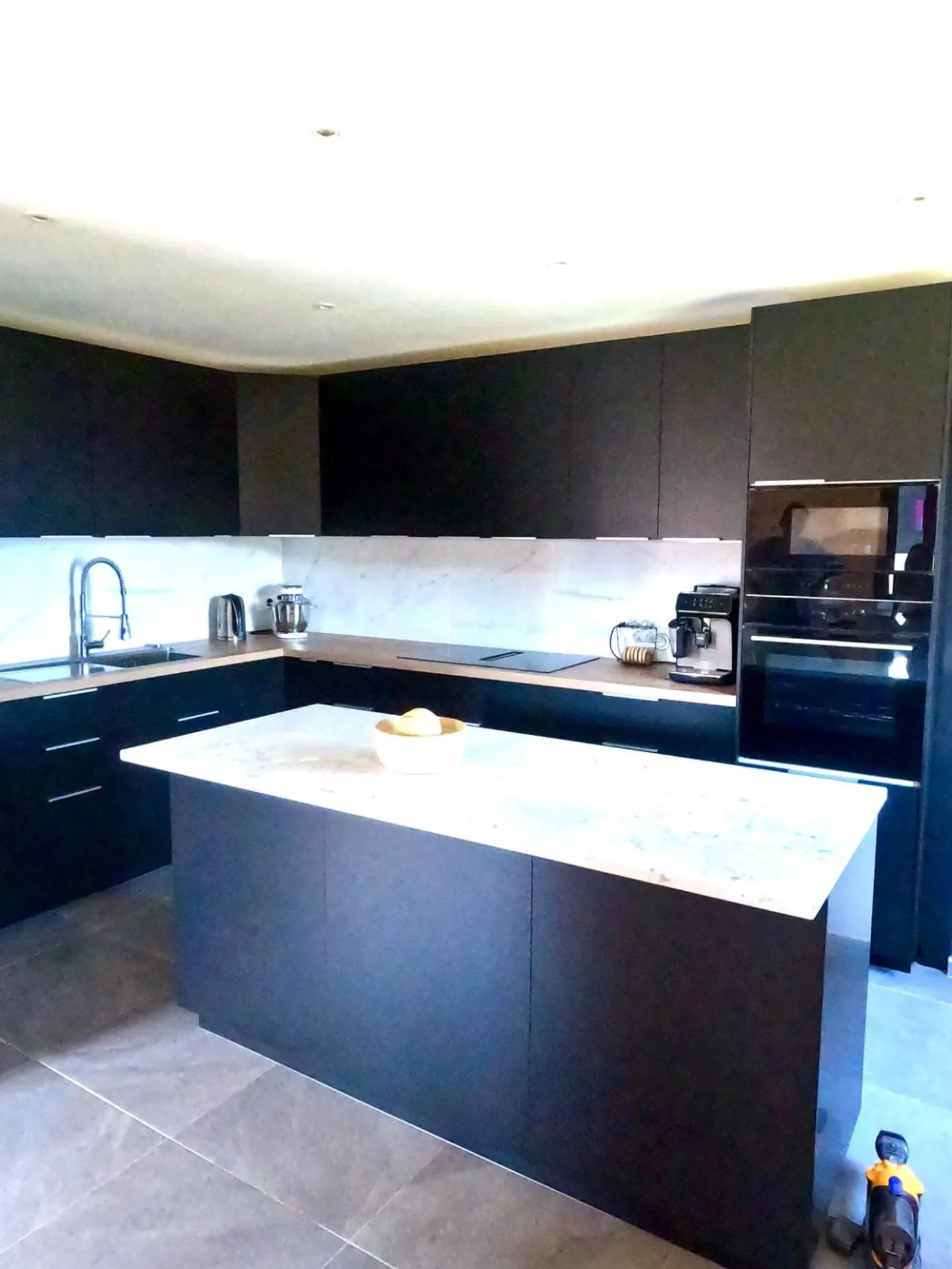 Magnifica casa indipendente con 2 appartamenti in vendita a Corbeyrier - Foto 3 di 5