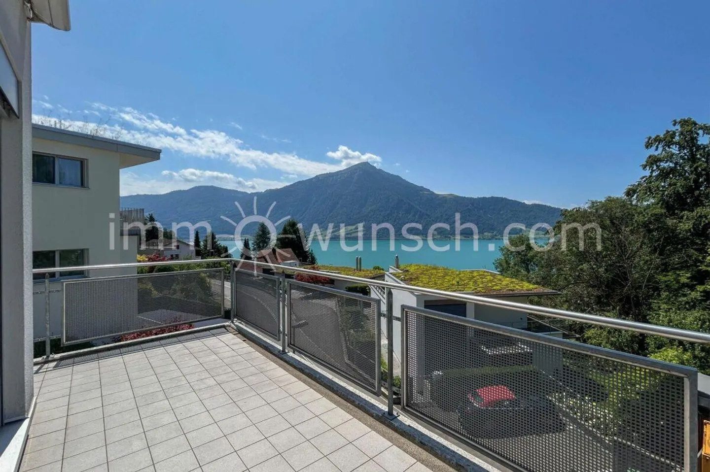 Exklusive 4 ½ Zi. EGTW mit traumhafter Seesicht in Walchwil - Foto 1 di 10