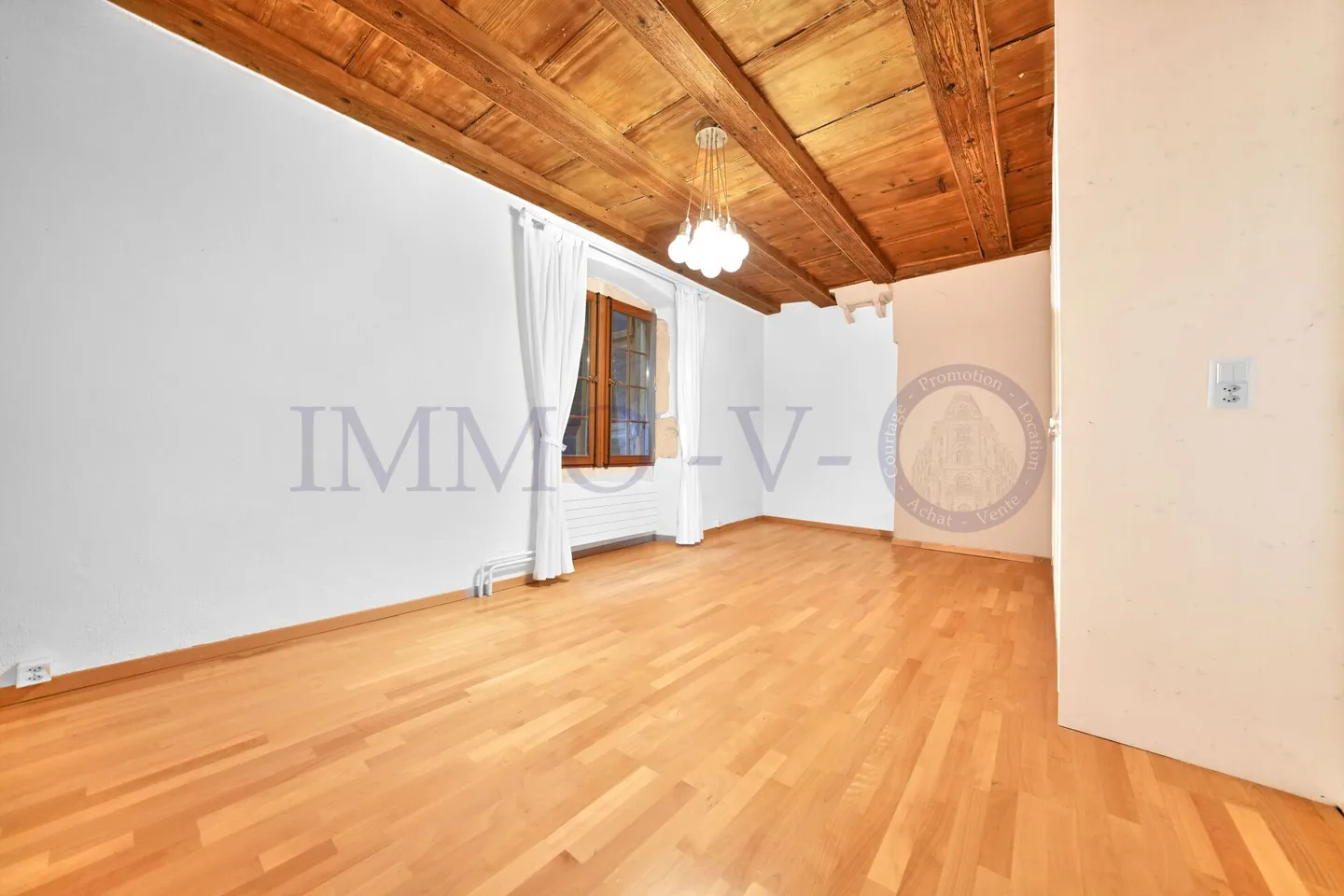 EXKLUSIV MIT CHARME - STADTHAUS MIT ZWEI WOHNUNGEN - Foto 11 von 19