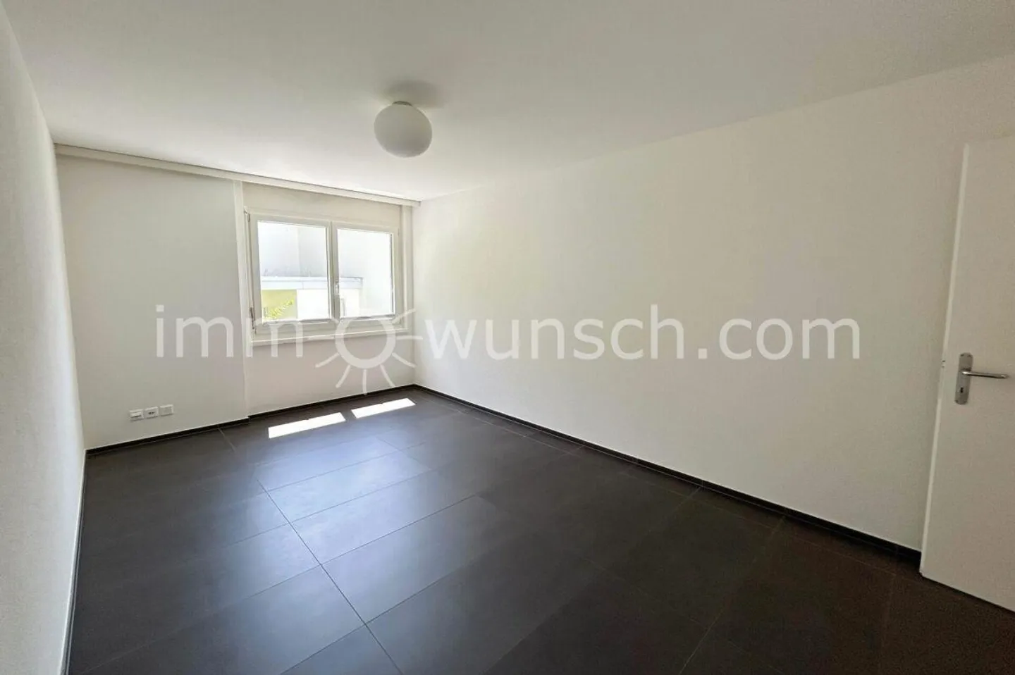 Exklusive 4 ½ Zi. EGTW mit traumhafter Seesicht in Walchwil - Foto 7 di 10