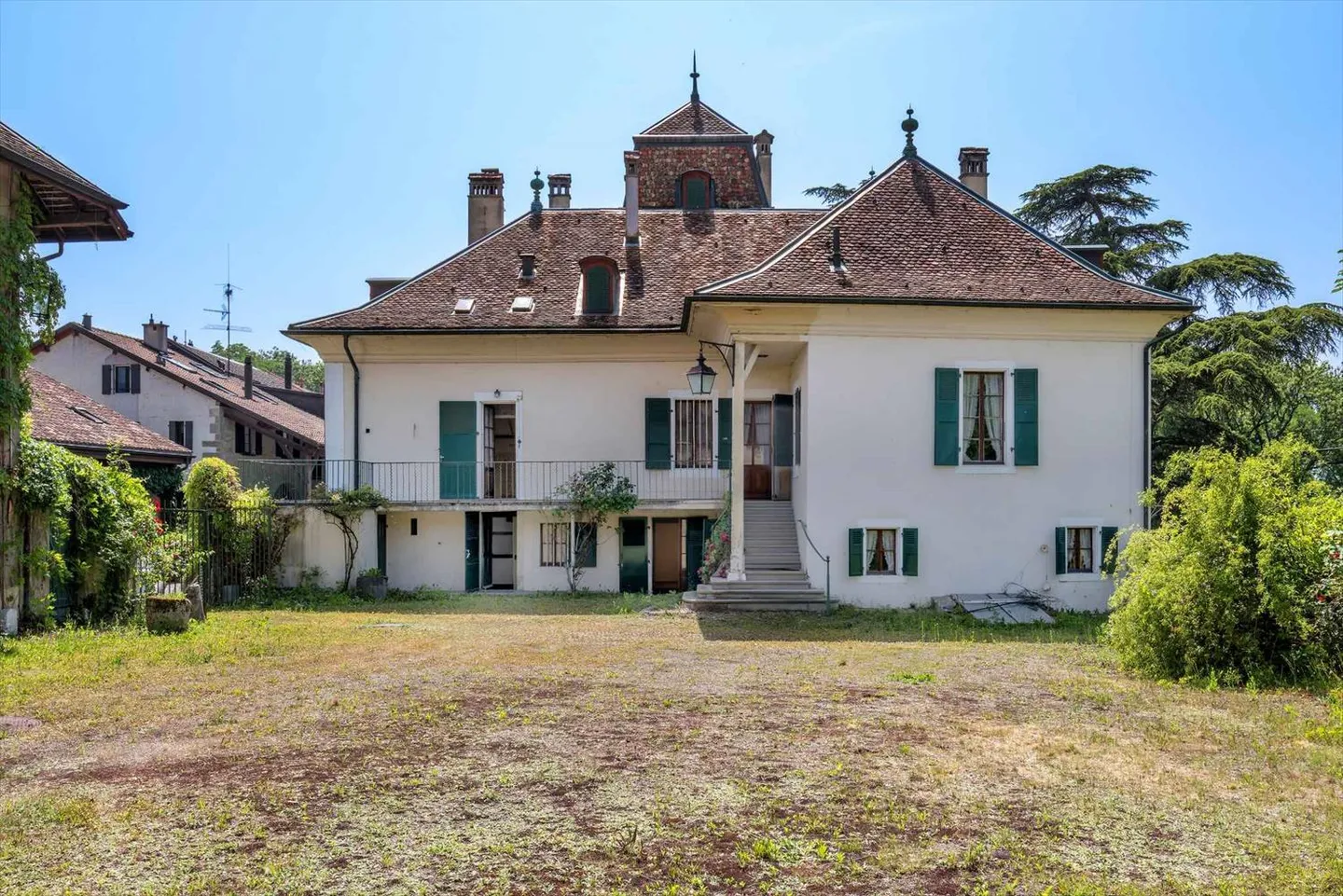Casa 18 stanze - Foto 1 di 13