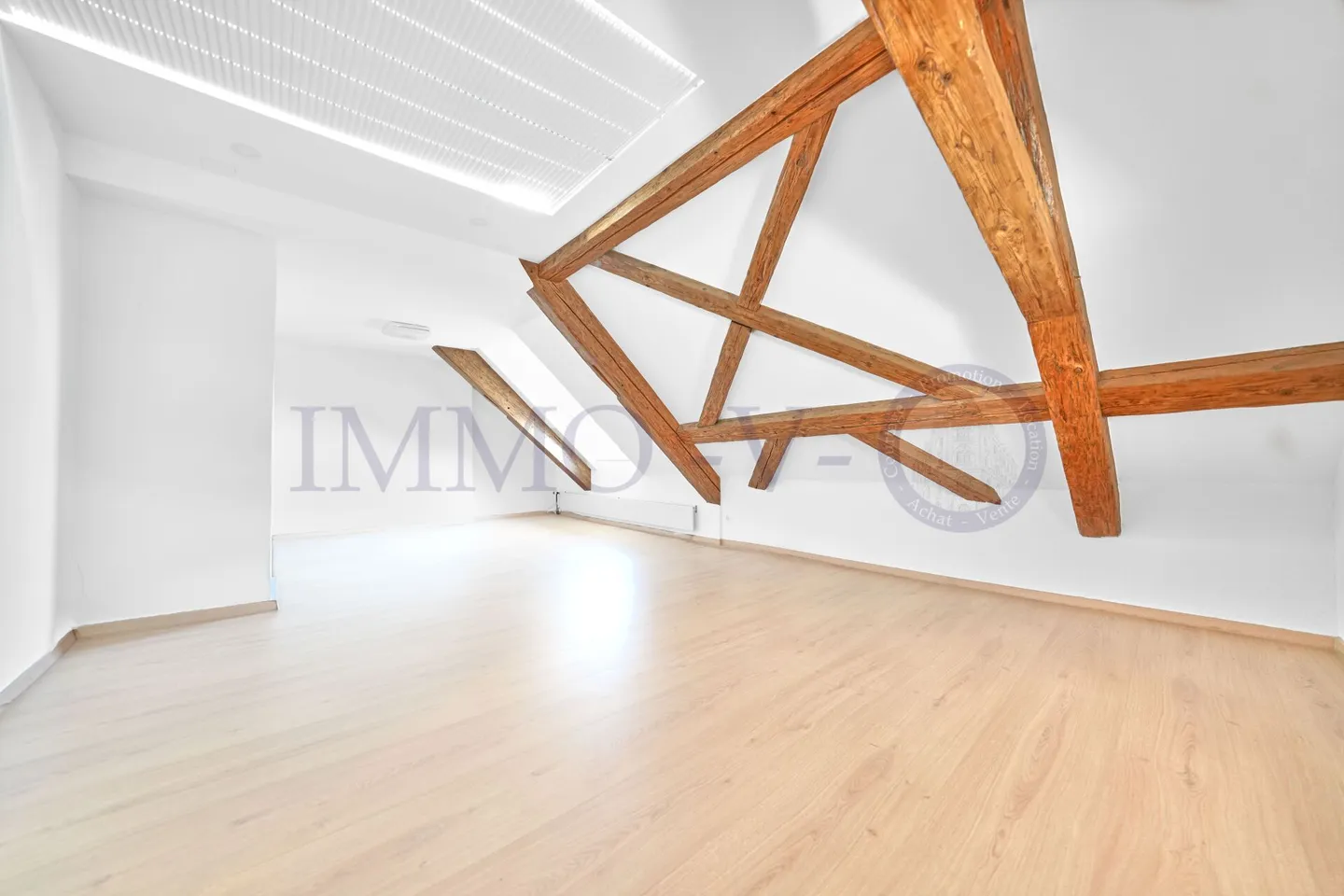 EXKLUSIV MIT CHARME - STADTHAUS MIT ZWEI WOHNUNGEN - Foto 15 von 19