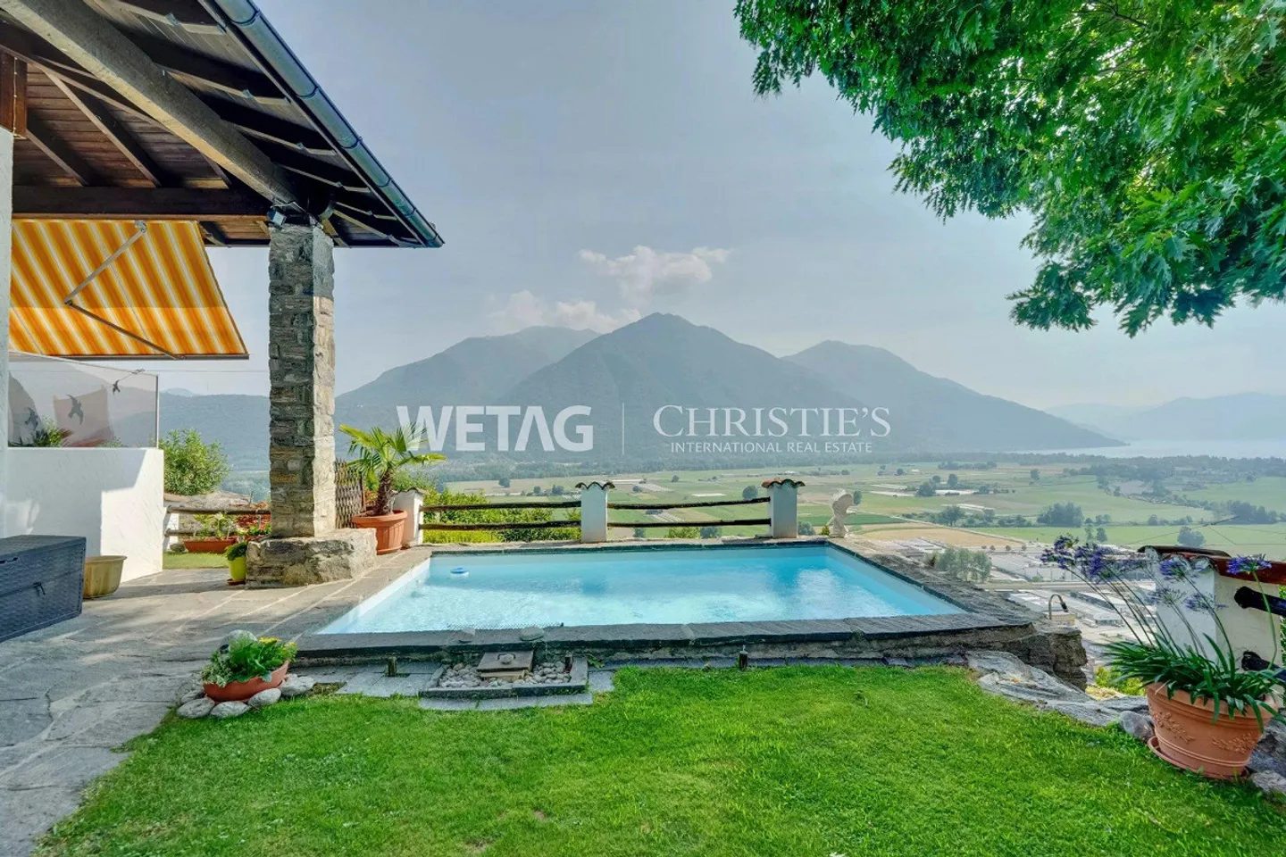 Riazzino?Lavertezzo : Villa méditerranéenne avec grand jardin et piscine extérieure à vendre - Photo 1 sur 13