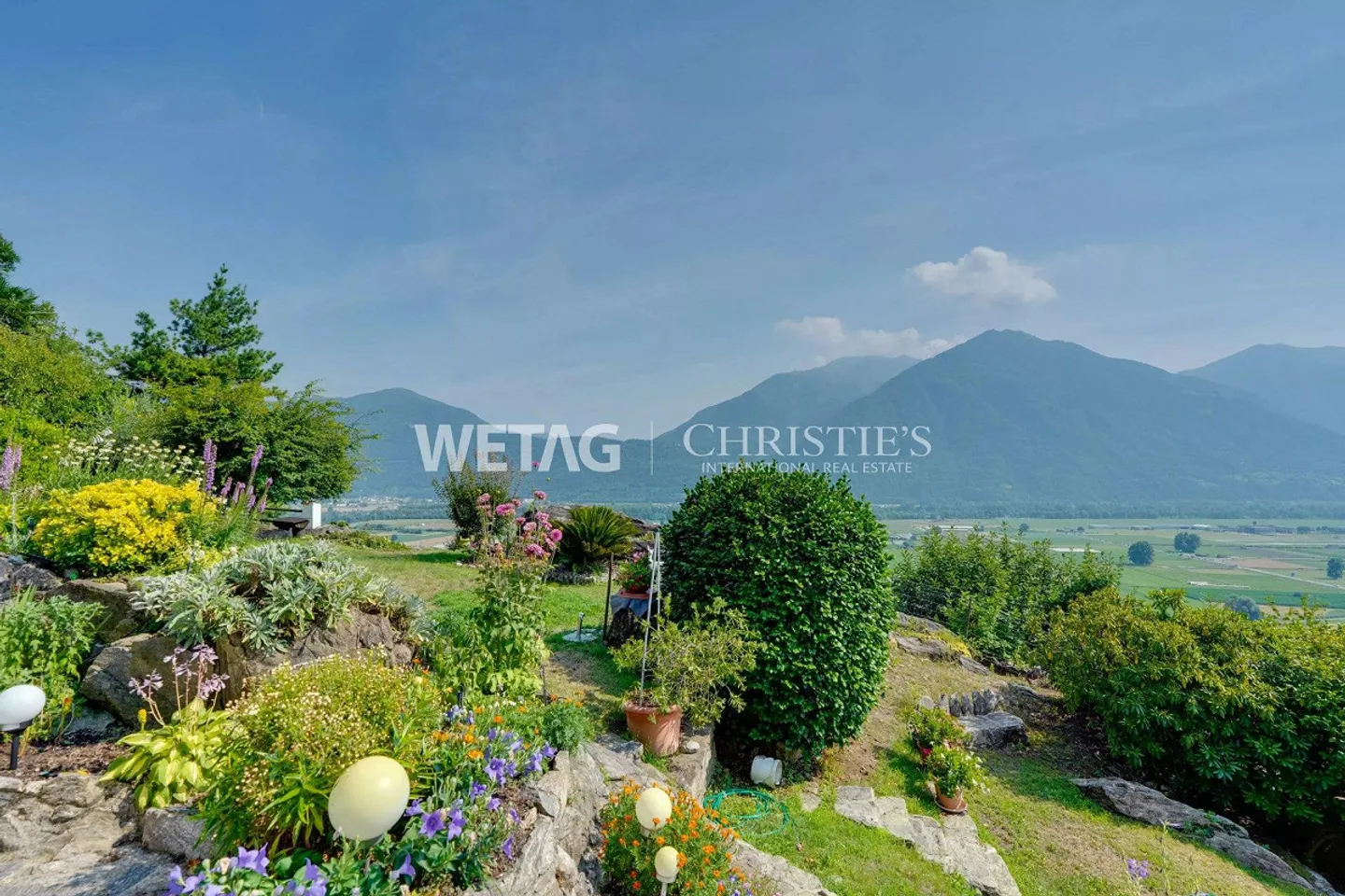 Riazzino?Lavertezzo : Villa méditerranéenne avec grand jardin et piscine extérieure à vendre - Photo 10 sur 13