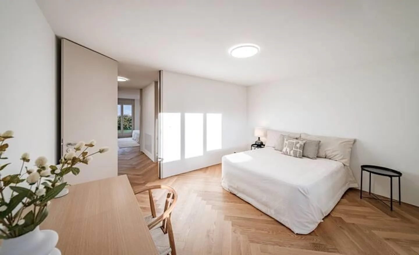 TERRACE APARTMENT SPECTACLE HIGH ABOVE LAKE ZUG - Photo 6 of 9