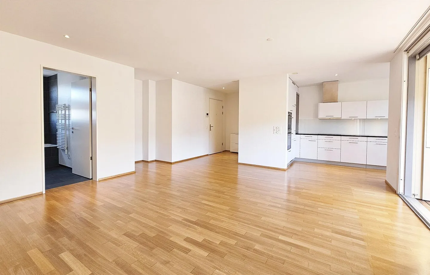 Well-maintained, quiet and central 3.5-room penthouse apartment - Photo 1 of 18