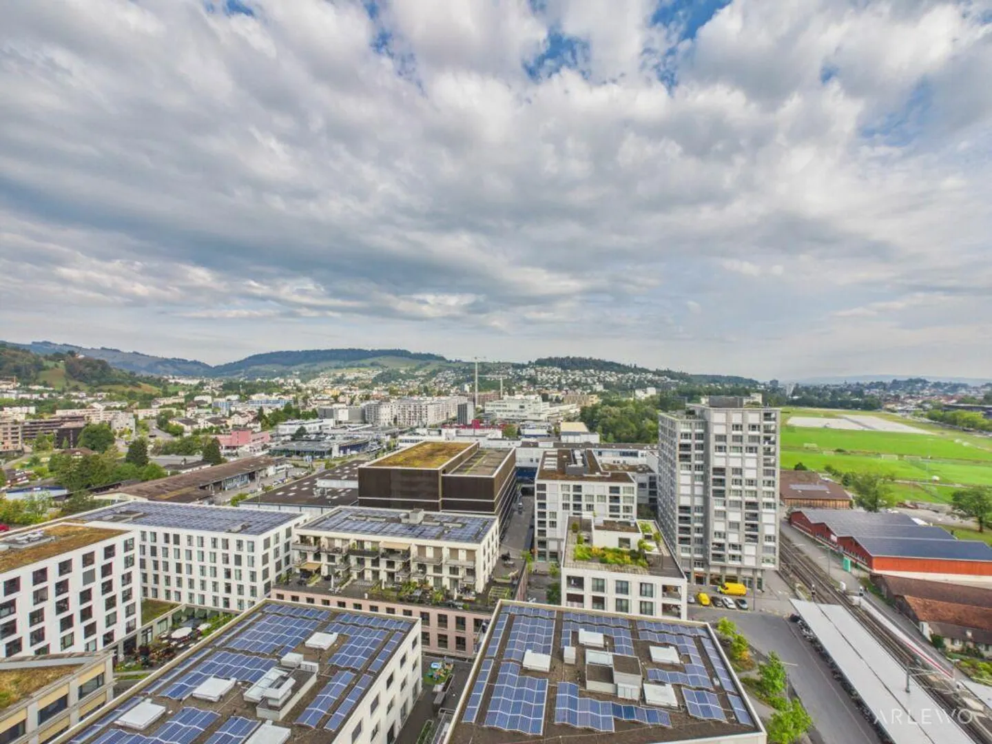 Ausblick vom Sonnenberg bis zur Stadt Luzern - Photo 1 sur 13