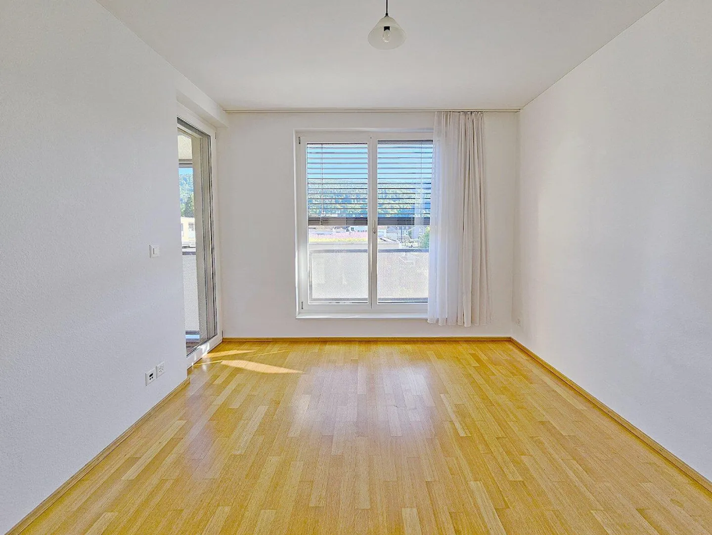 Well-maintained, quiet and central 3.5-room penthouse apartment - Photo 3 of 18