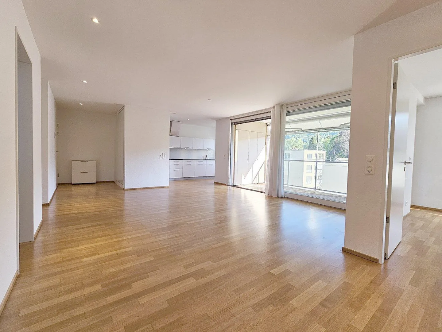 Well-maintained, quiet and central 3.5-room penthouse apartment - Photo 9 of 18