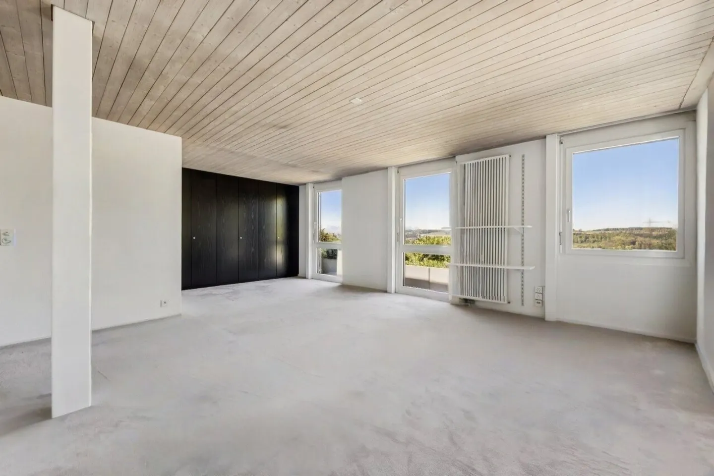Spacious Terrace Apartment - Photo 9 of 13