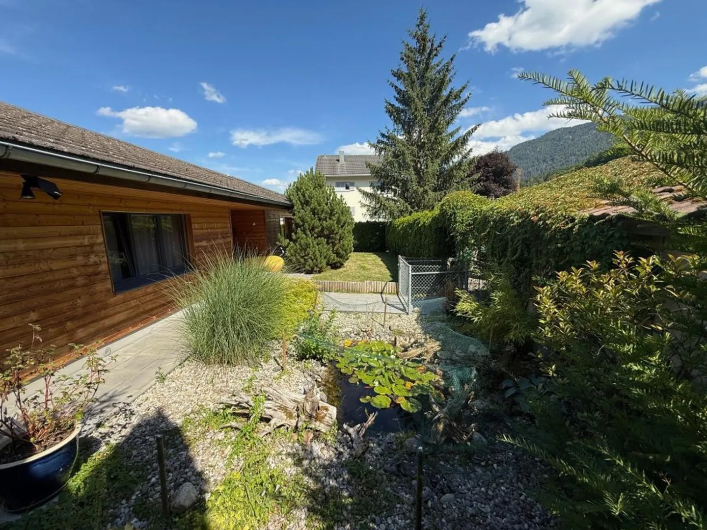 Die Kunst des natürlichen Lebens: Eine zeitlose Residenz in Perrefitte - Foto 1 von 13