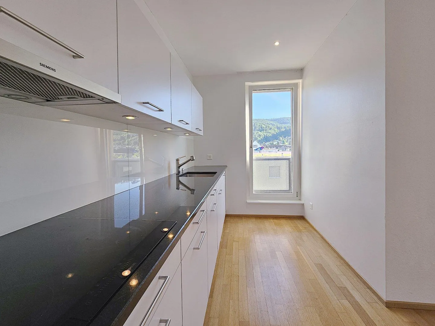Well-maintained, quiet and central 3.5-room penthouse apartment - Photo 17 of 18