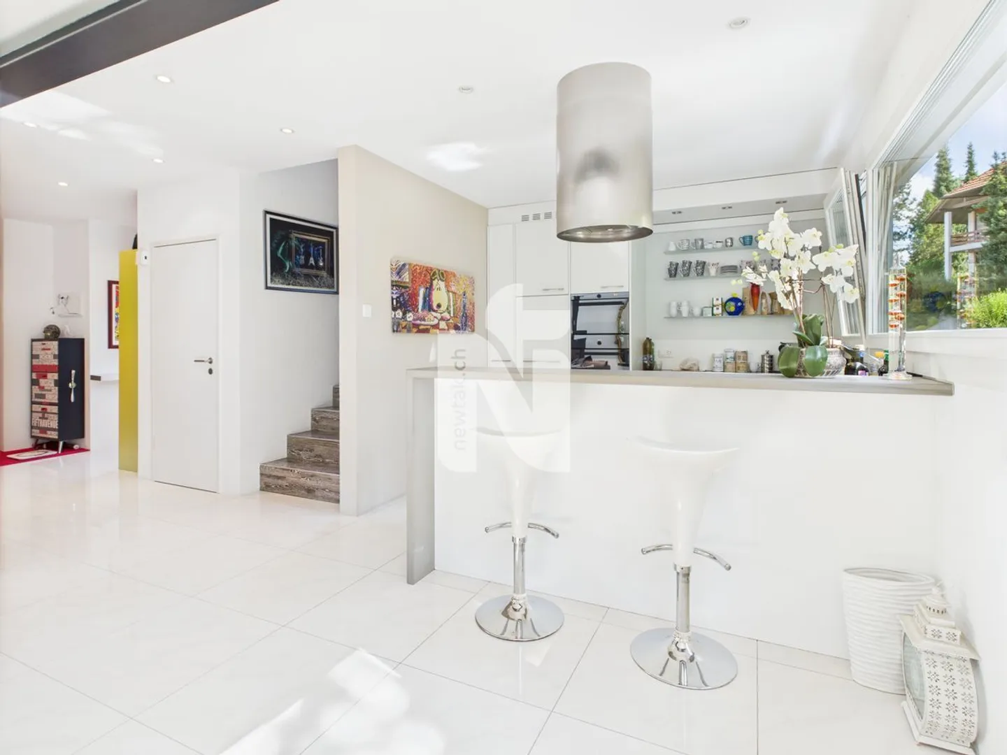 Quiet, modern, light-flooded, with large balcony, terrace, garden and carport - Photo 3 of 13