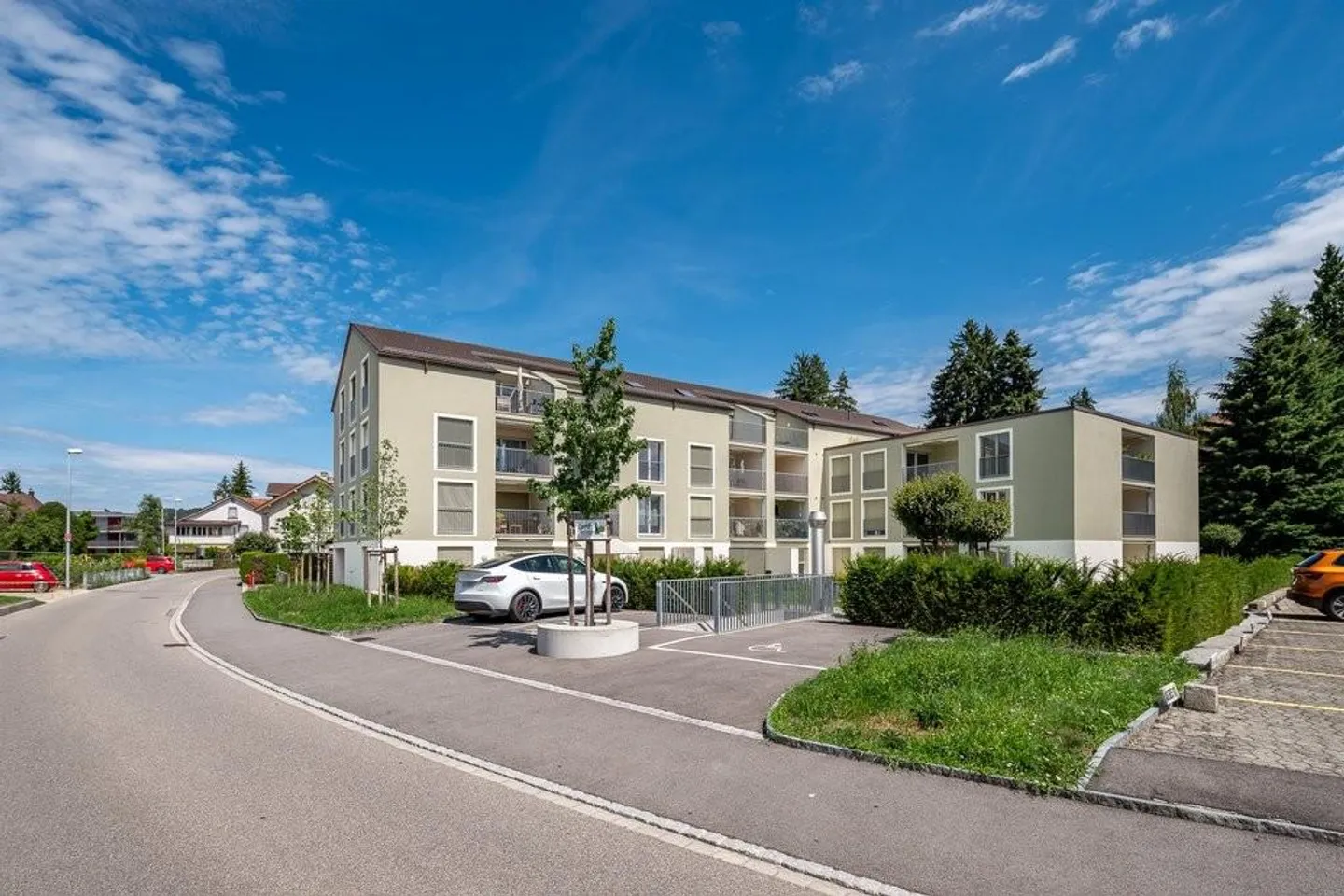 Sichere Parkplätze zu vermieten - Foto 2 von 2