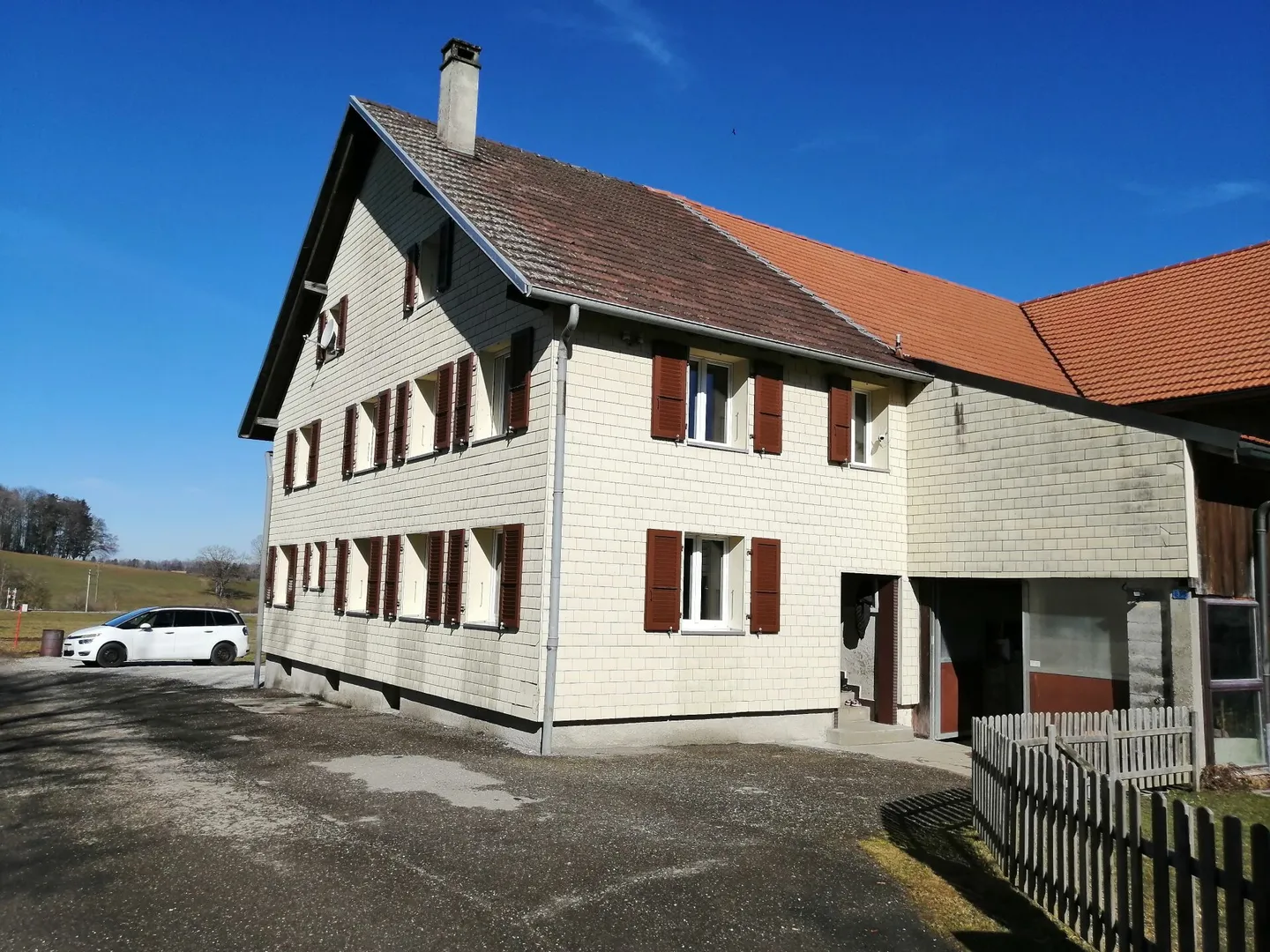 Farm with 4.5 rooms - Photo 1 of 8