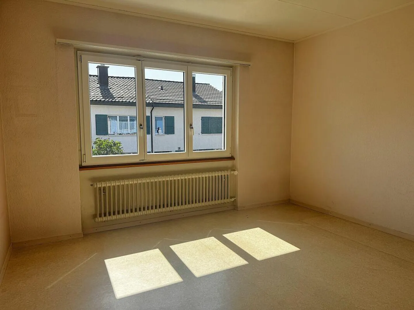 Ein eigenes Haus. Ein eigener Garten. Einfach etwas Gäbigs. - Foto 10 di 15
