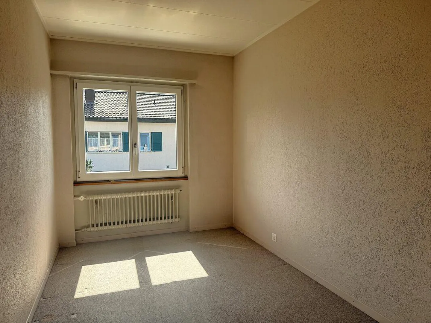 Ein eigenes Haus. Ein eigener Garten. Einfach etwas Gäbigs. - Foto 9 di 15