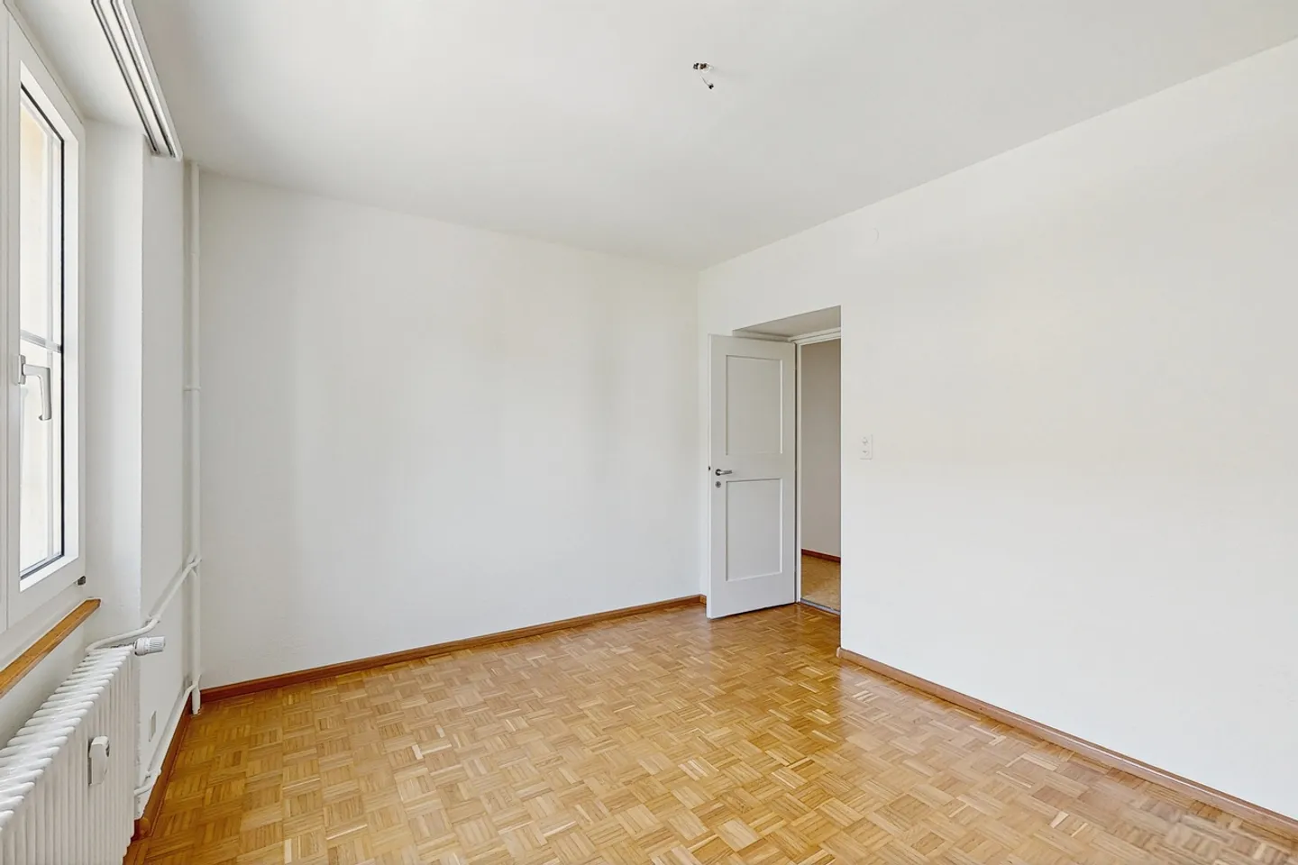 RENT WITHOUT DEPOSIT - Comfort in a central location - Photo 8 of 9