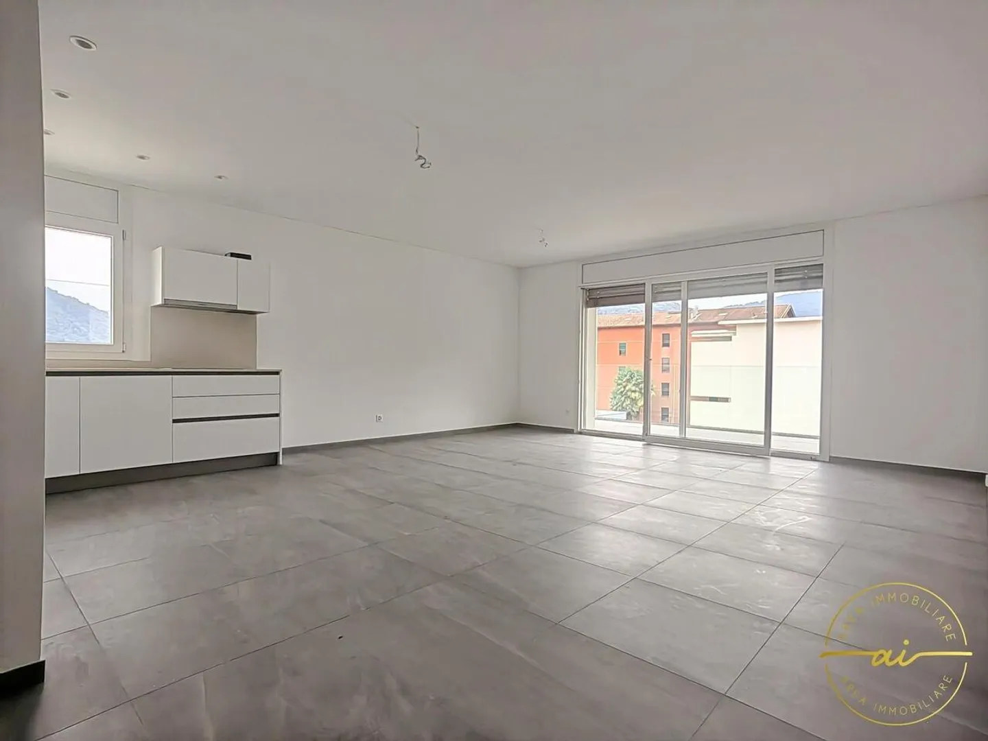 NEUE 3.5-ZIMMER-WOHNUNG IM ZWEITEN STOCK - Foto 3 von 9