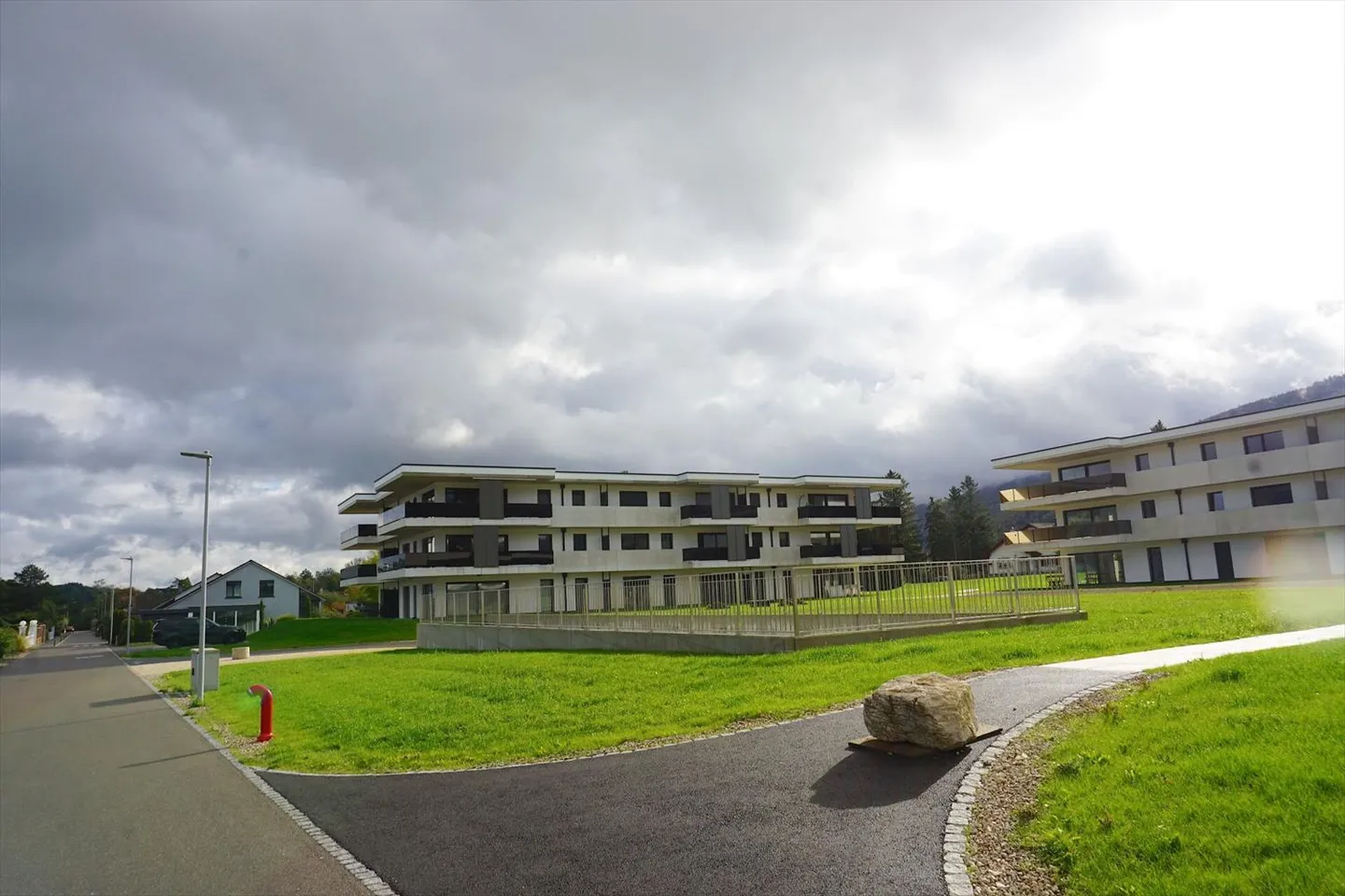 4,5-Zimmer-Wohnung - Nettowohnfläche von 105 m2 - 40 m2 Terrasse - ausgerichtet nach Westen-Nordwest - Foto 10 von 12