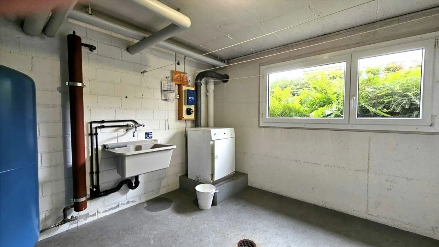 Freshly renovated and centrally located 3.5-room apartment - Photo 22 of 24