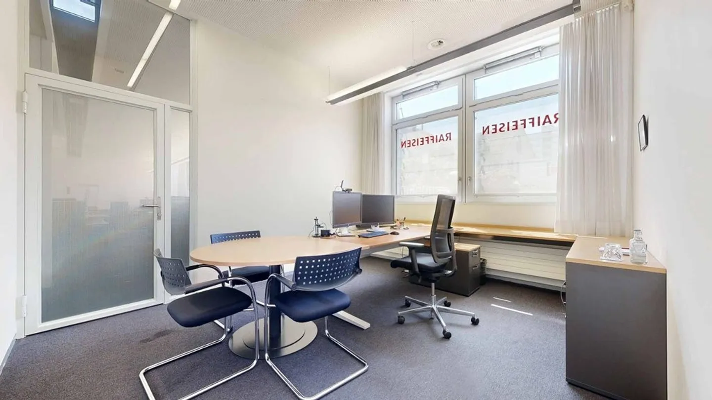 Espace de bureau spacieux à Dübendorf - Photo 8 sur 12