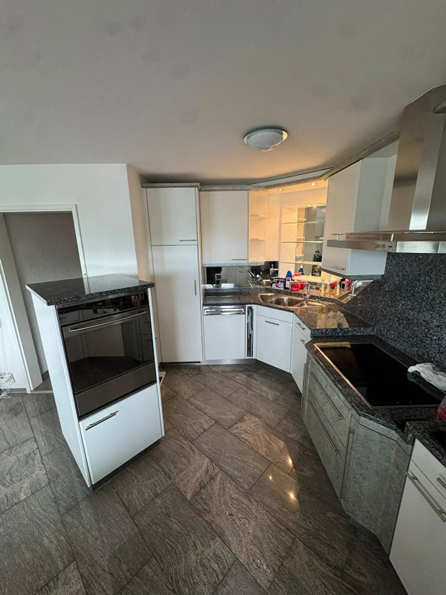 Charming 4.5 Room Apartment | Brüglenstrasse, 8636 Wald ZH - Photo 1 of 8