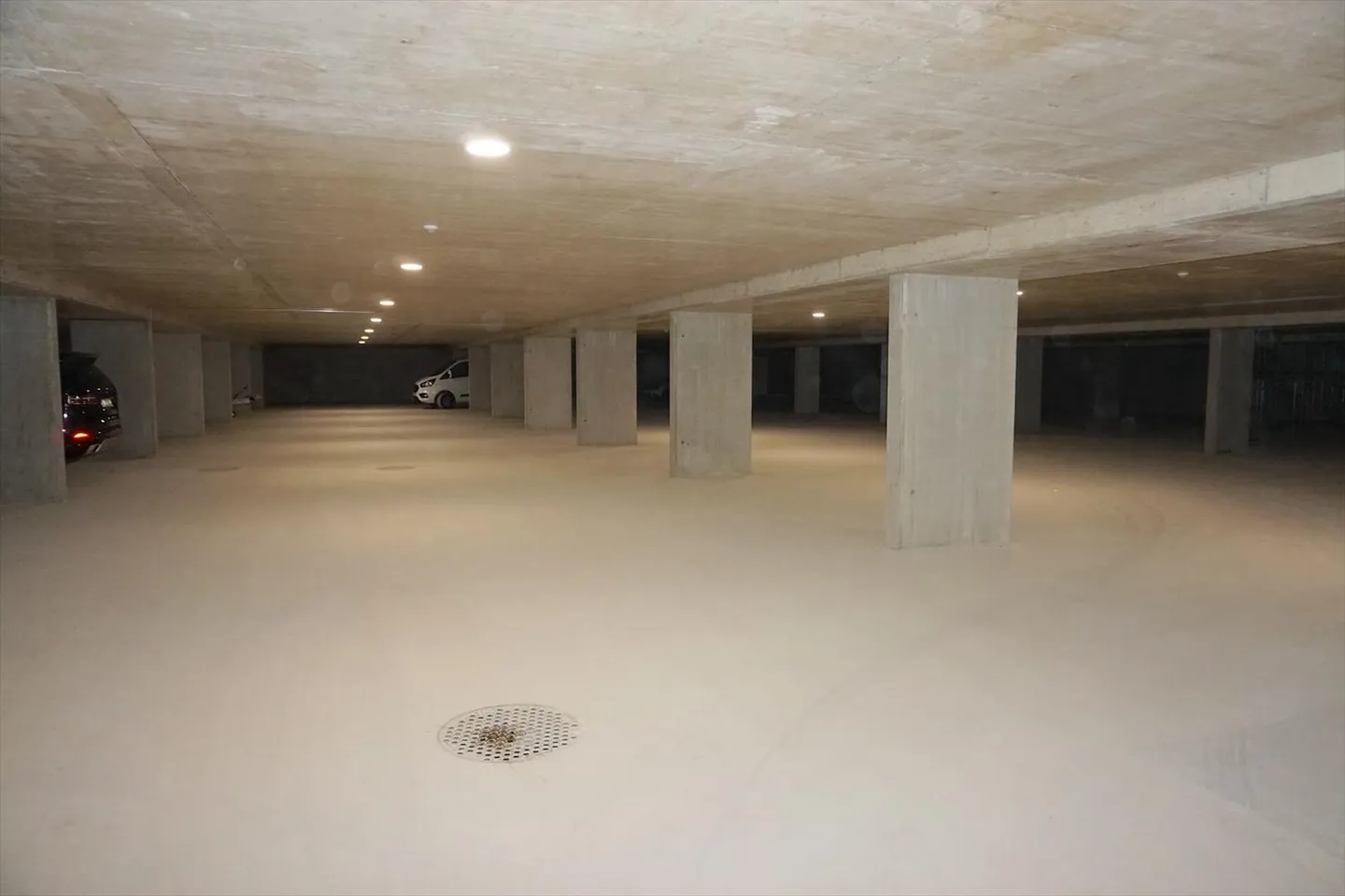 Appartement avec 4,5 pièces - Surface nette de 100 m2 - Terrasse de 45 m2 - Exposition Sud-Sud/Est - Photo 9 sur 12
