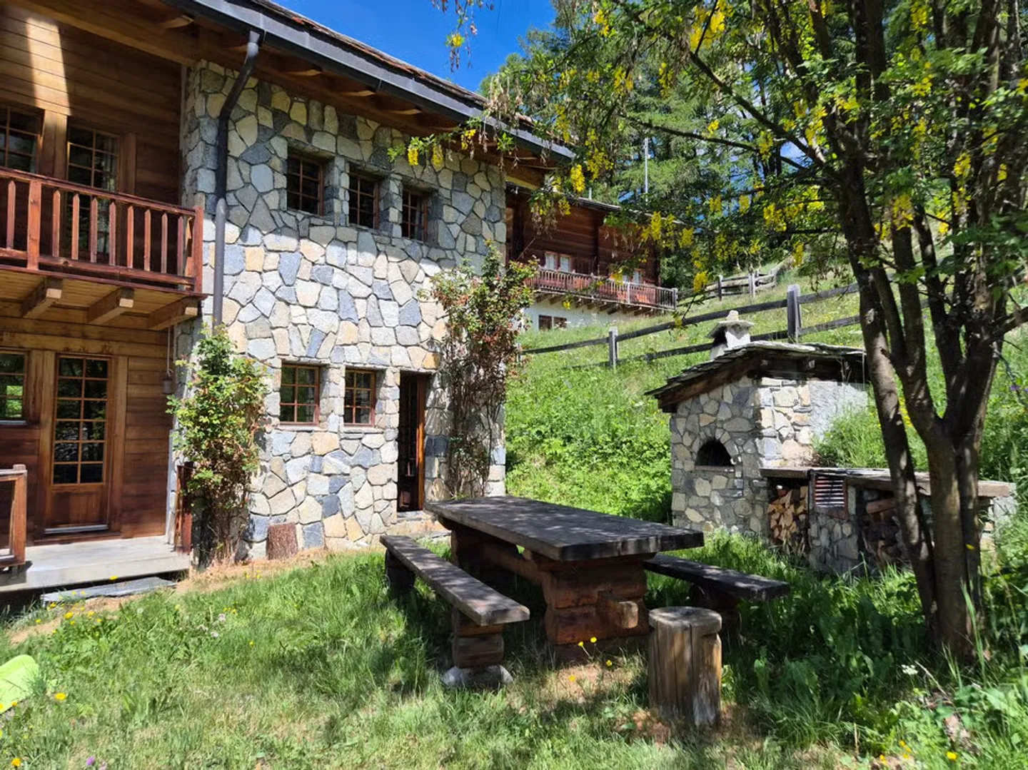 Character chalet in Villa (Evolène) - Panoramic view - Maximum sunshine - Photo 10 of 13