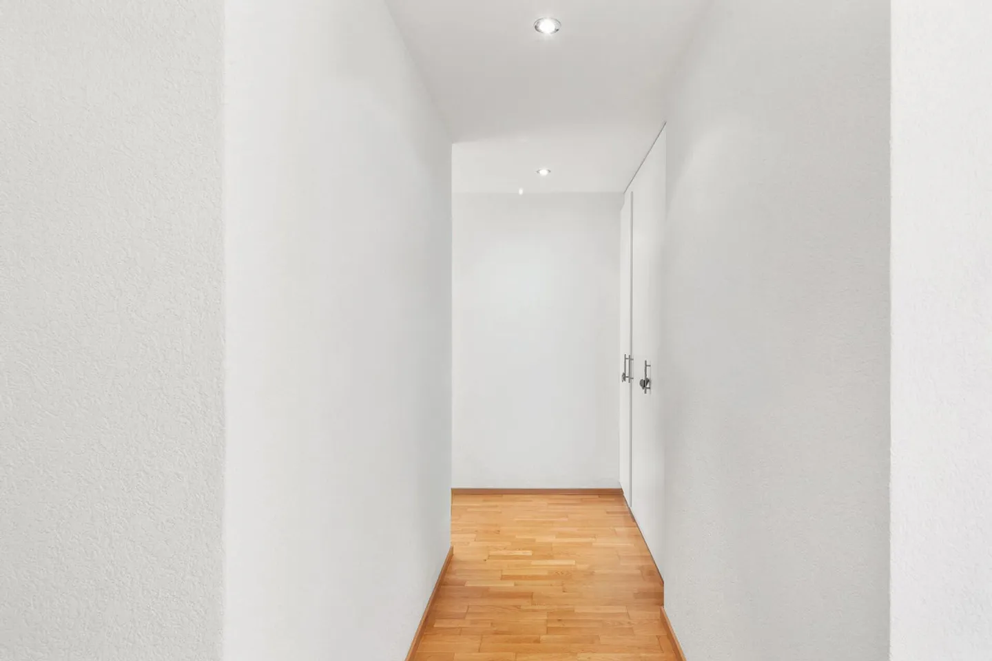 Appartement en attique avec vue sur le lac et les montagnes - Photo 12 sur 23